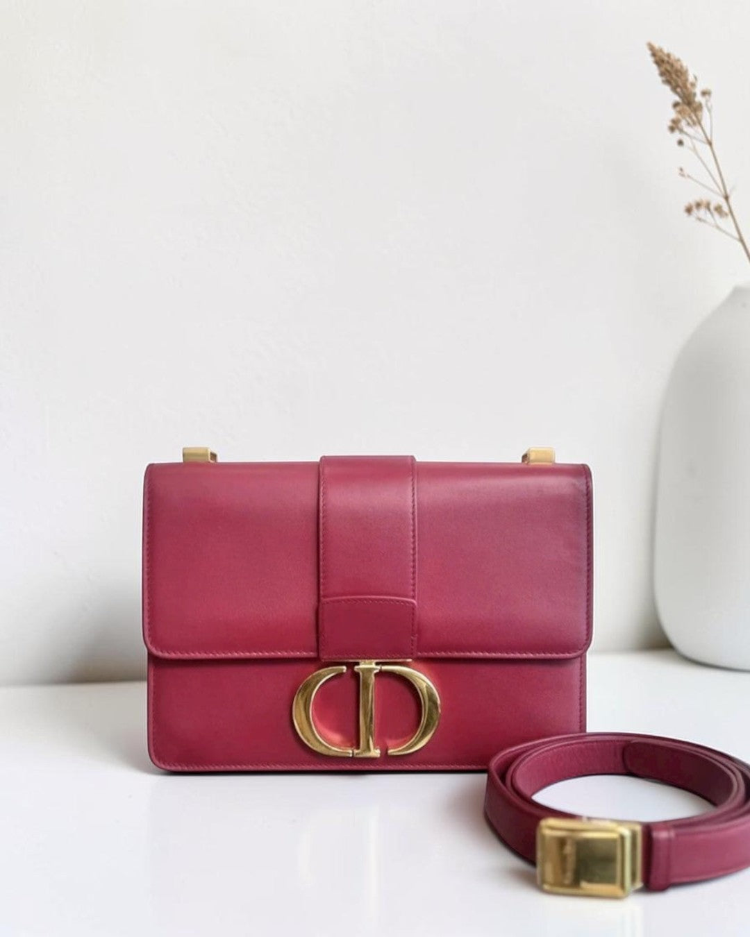 Dior 30 Montaigne - Calfskin Medium Red Shoulder Bag GHW