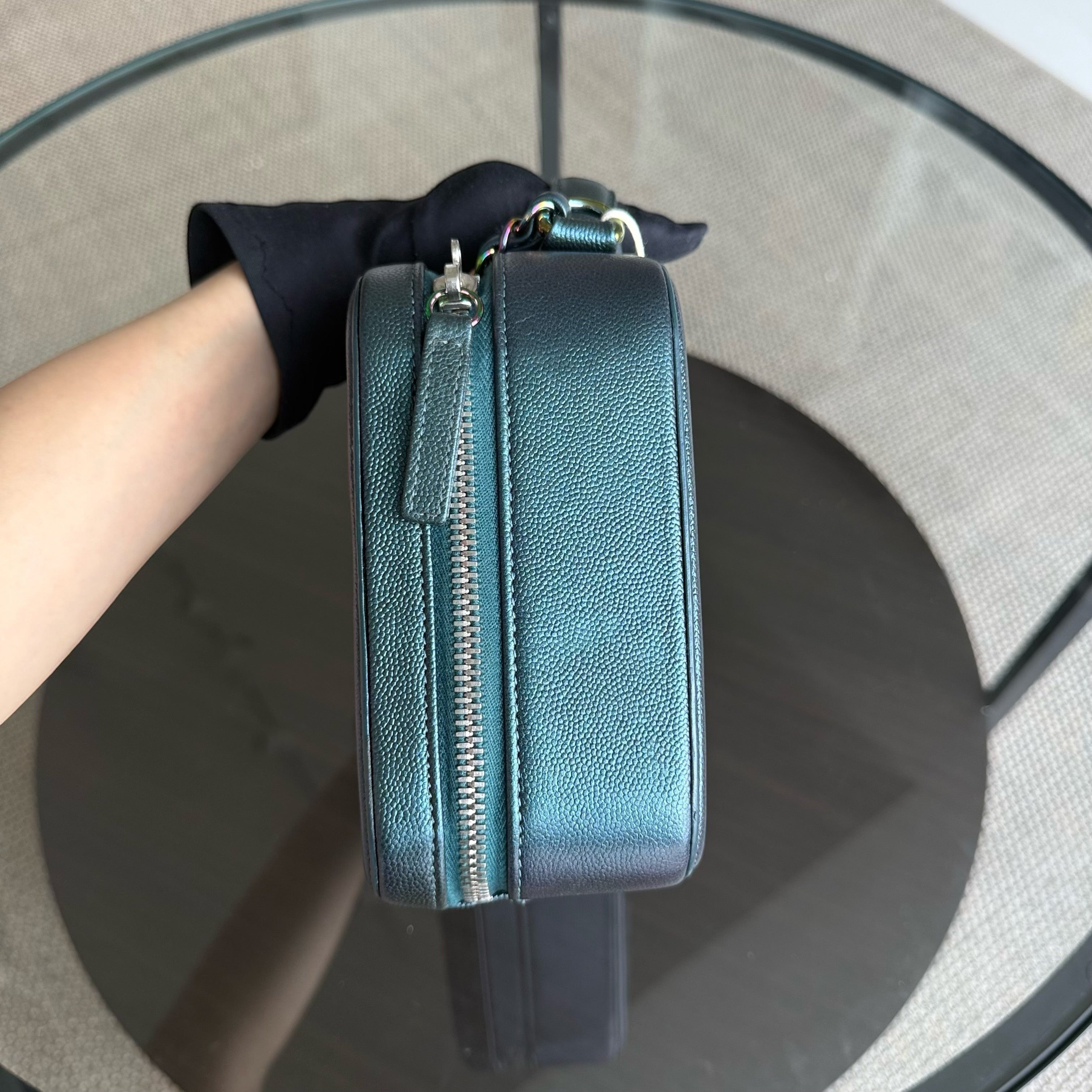 Chanel Filigree Vanity Case Medium - Caviar 21CM Irridiscent Dark Green Gold Hardware Series 26