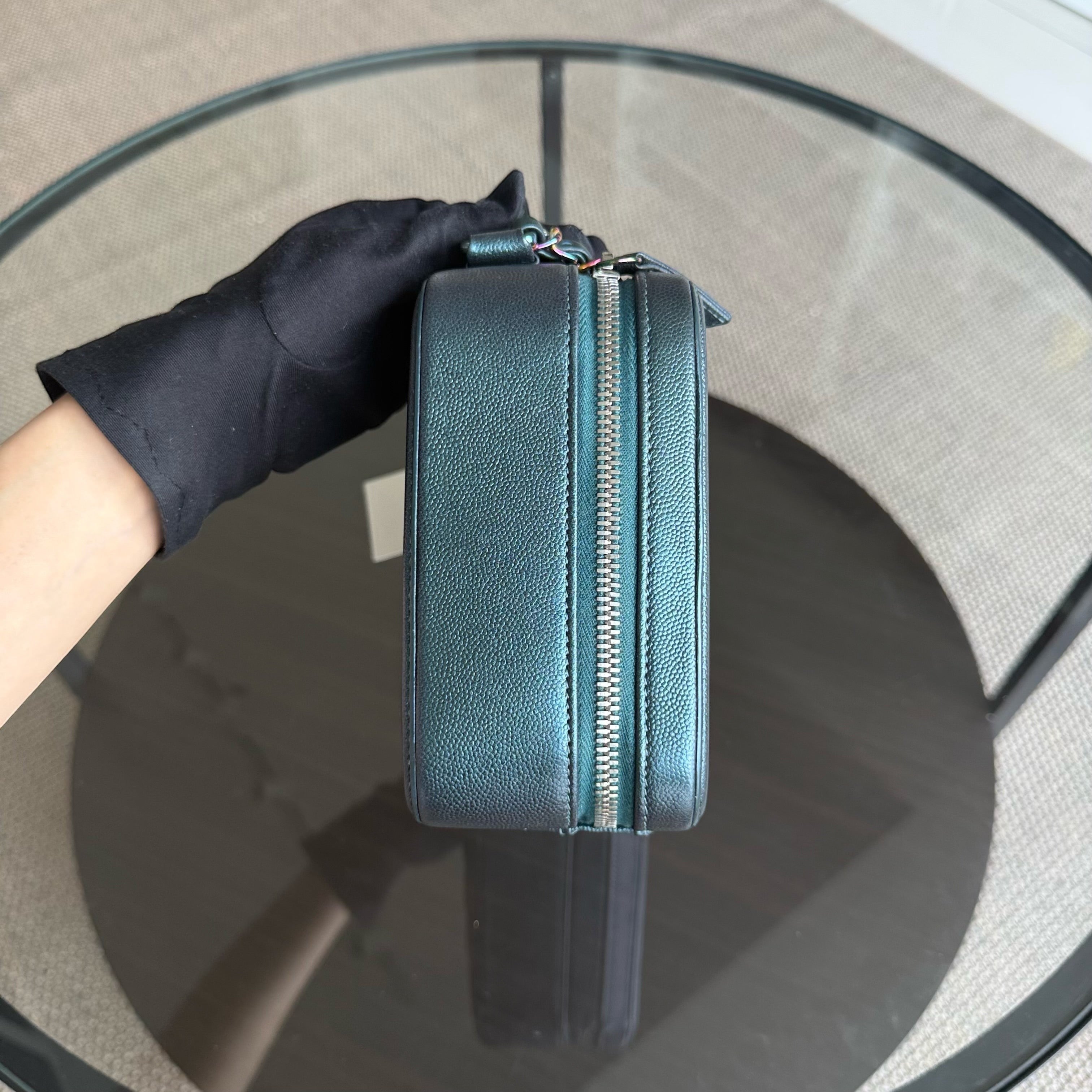 Chanel Filigree Vanity Case Medium - Caviar 21CM Irridiscent Dark Green Gold Hardware Series 26