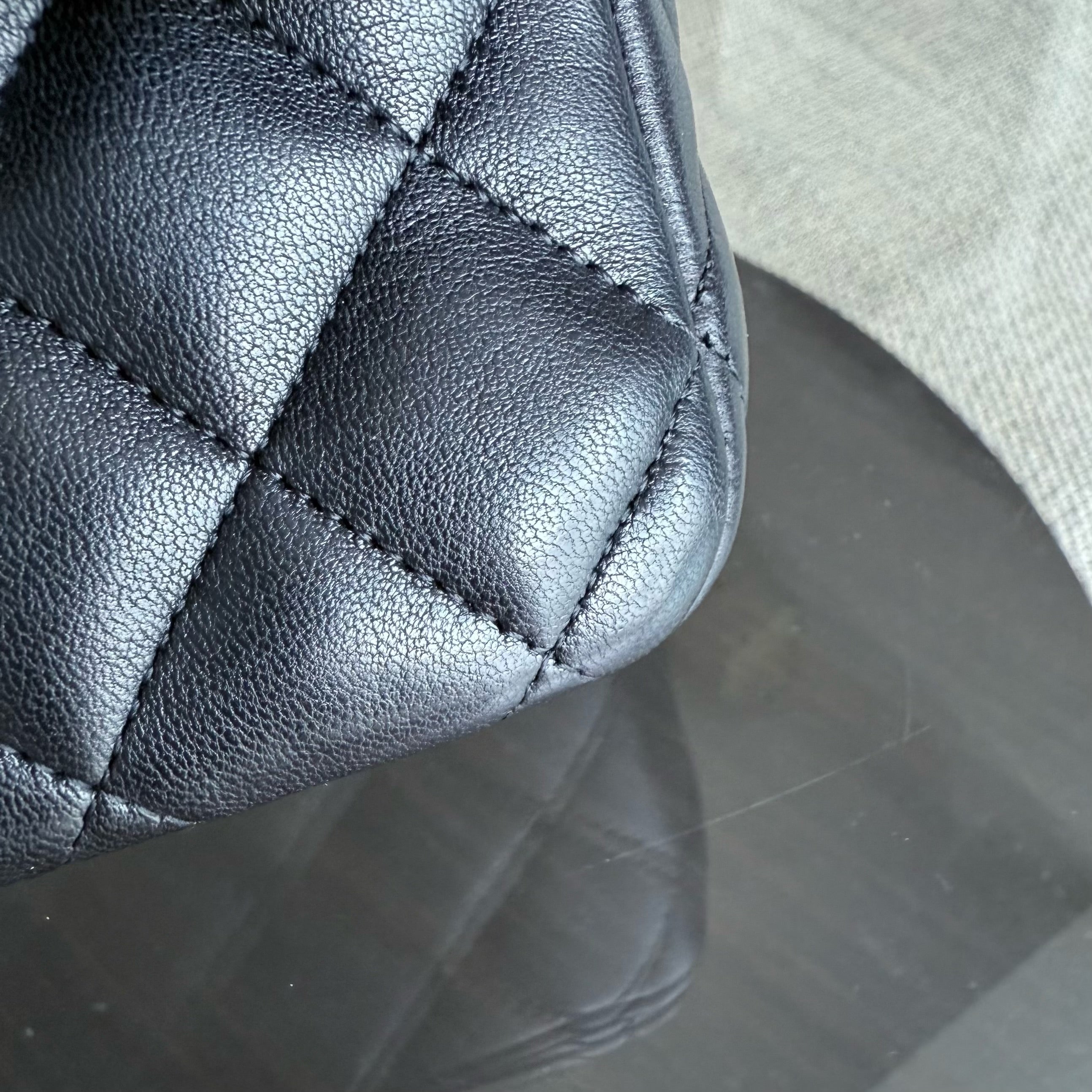 Chanel Classic Flap Medium - Special Valentine Edition 25CM Quilted Lambskin Black Gold Hardware Series 19