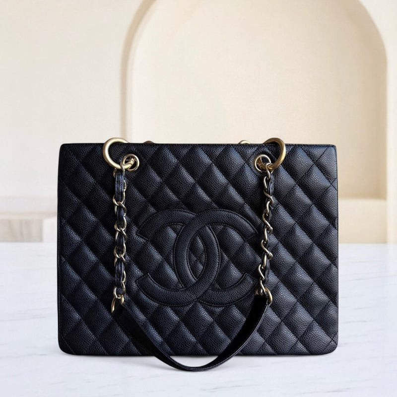Unraveling the Iconic Chanel Logo: The Symbol of Luxury and Elegance