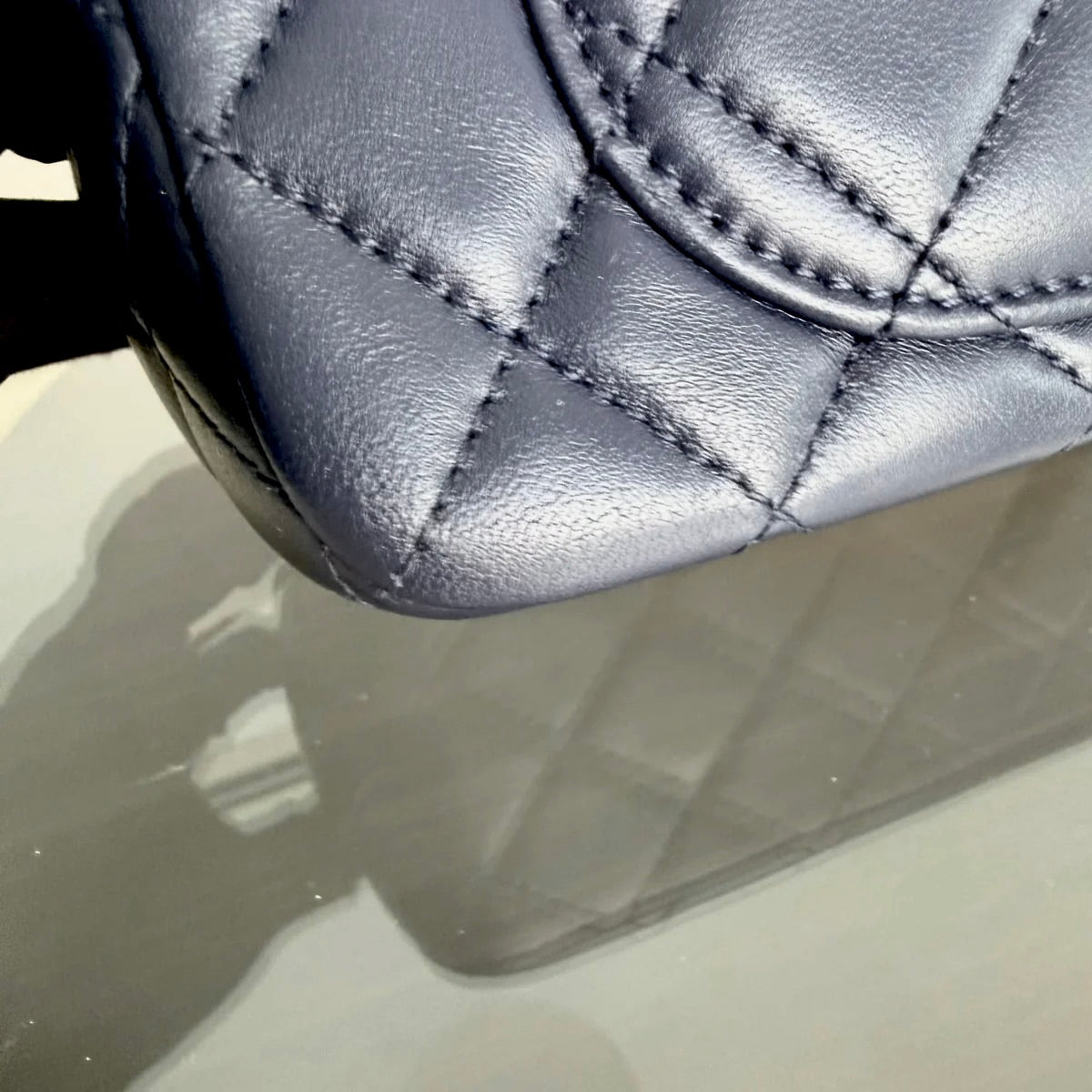 Chanel Classic Flap Mini - 20CM Rectangle Pearl Crush Quilted Lambskin Dark Blue Gold Hardware Series 30