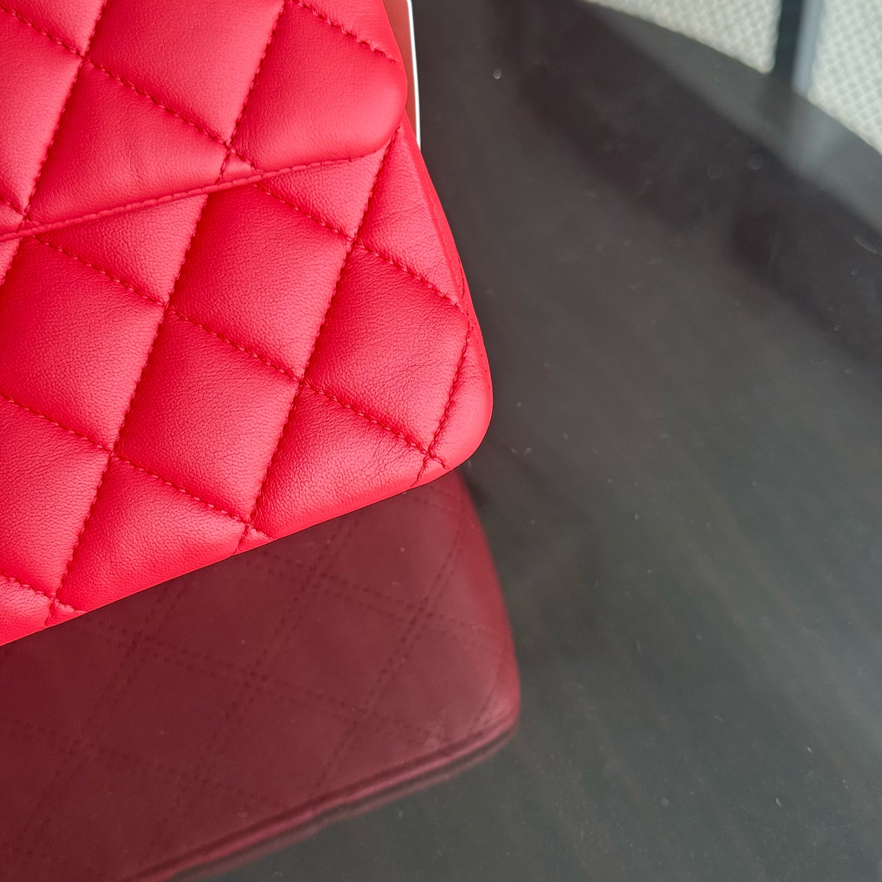 Chanel Classic Flap Medium - Quilted Lambskin 25CM Red Gold Hardware Series 27