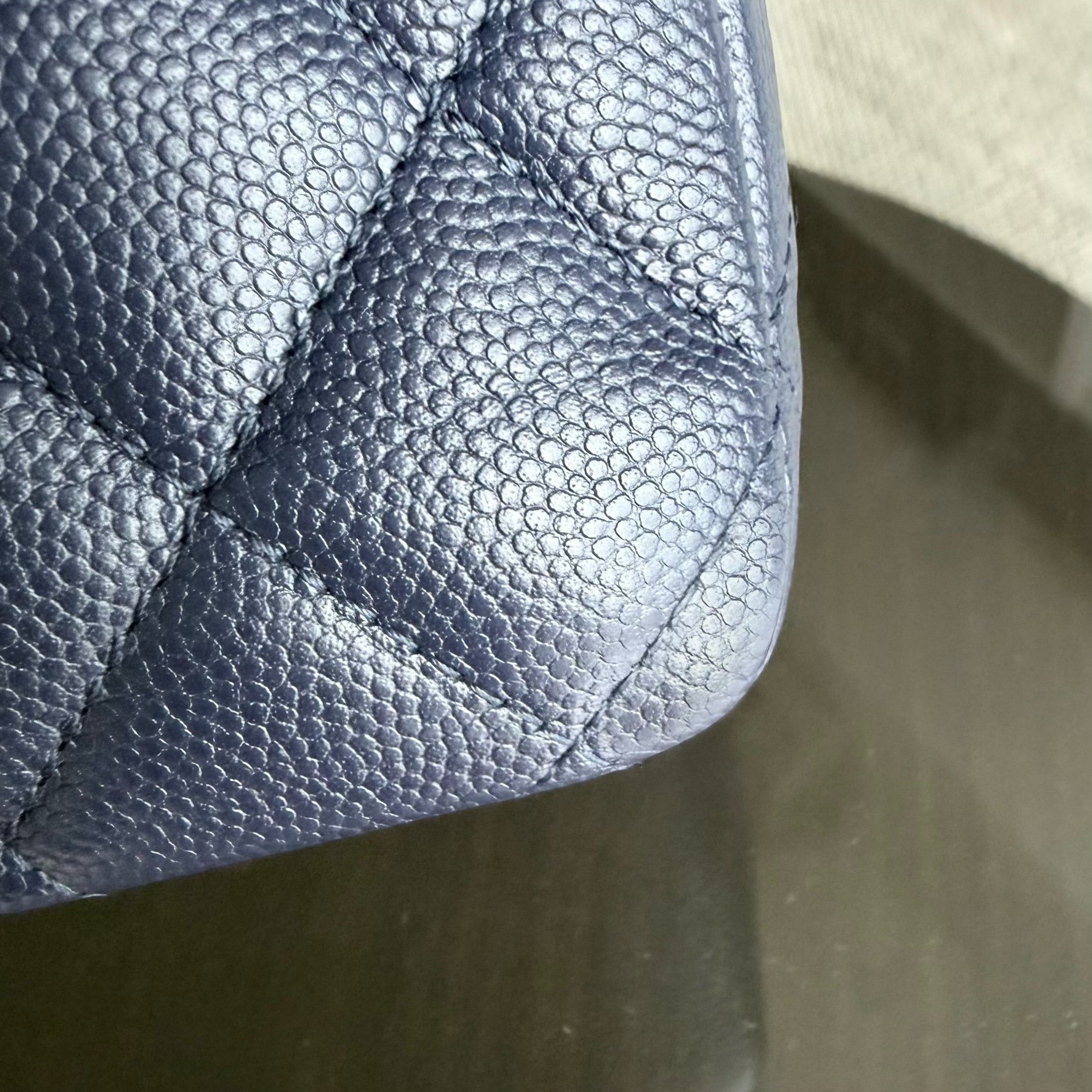Chanel Classic Flap Medium - Caviar 25CM Quilted Dark Midnight Blue Gold Hardware Series 31