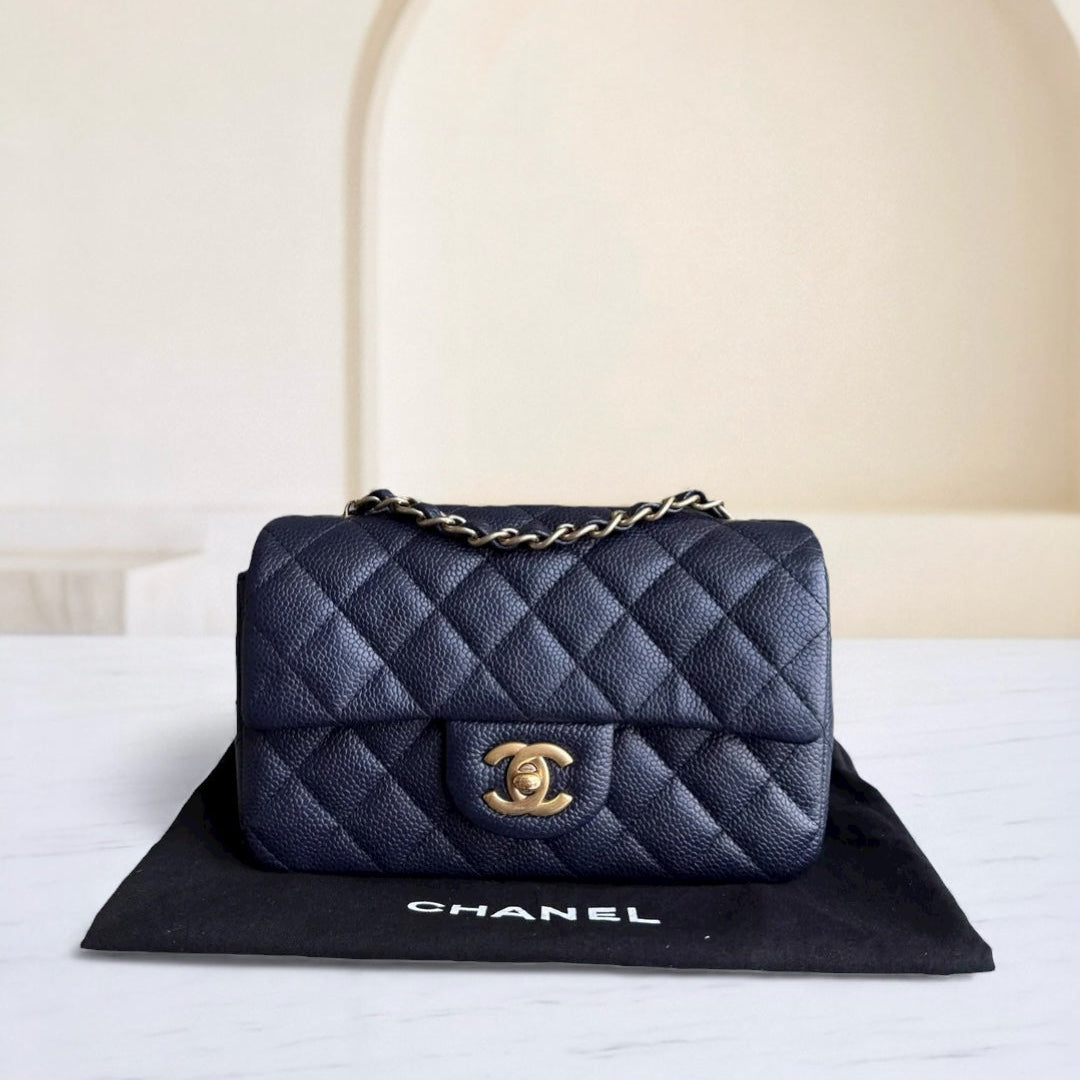 Chanel Classic Flap Mini - Caviar 20CM Quilted Dark Blue Gold Hardware Series 21