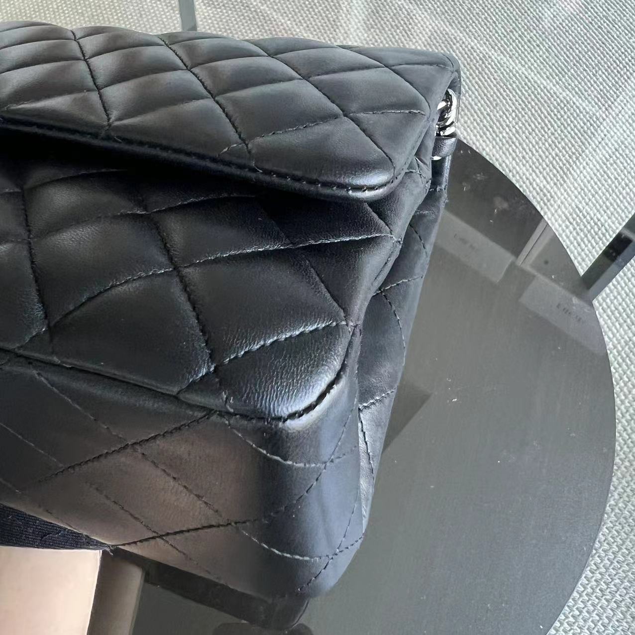 *Full Set, Receipt* Medium Classic Flap Quilted Lambskin Black Silver Hardware Series 19