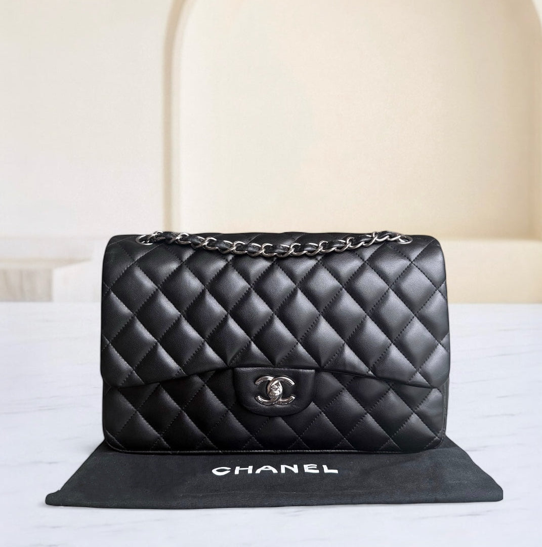 Chanel Classic Flap Jumbo - Double Flap 30CM Quilted Lambskin Black Silver Hardware