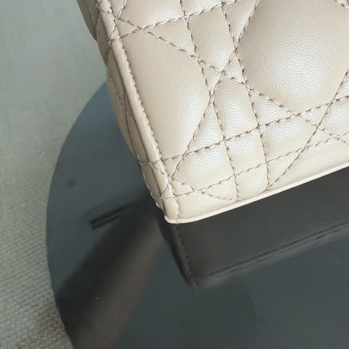 Dior D-joy Medium - Cannage Lambskin Beige Gold Hardware