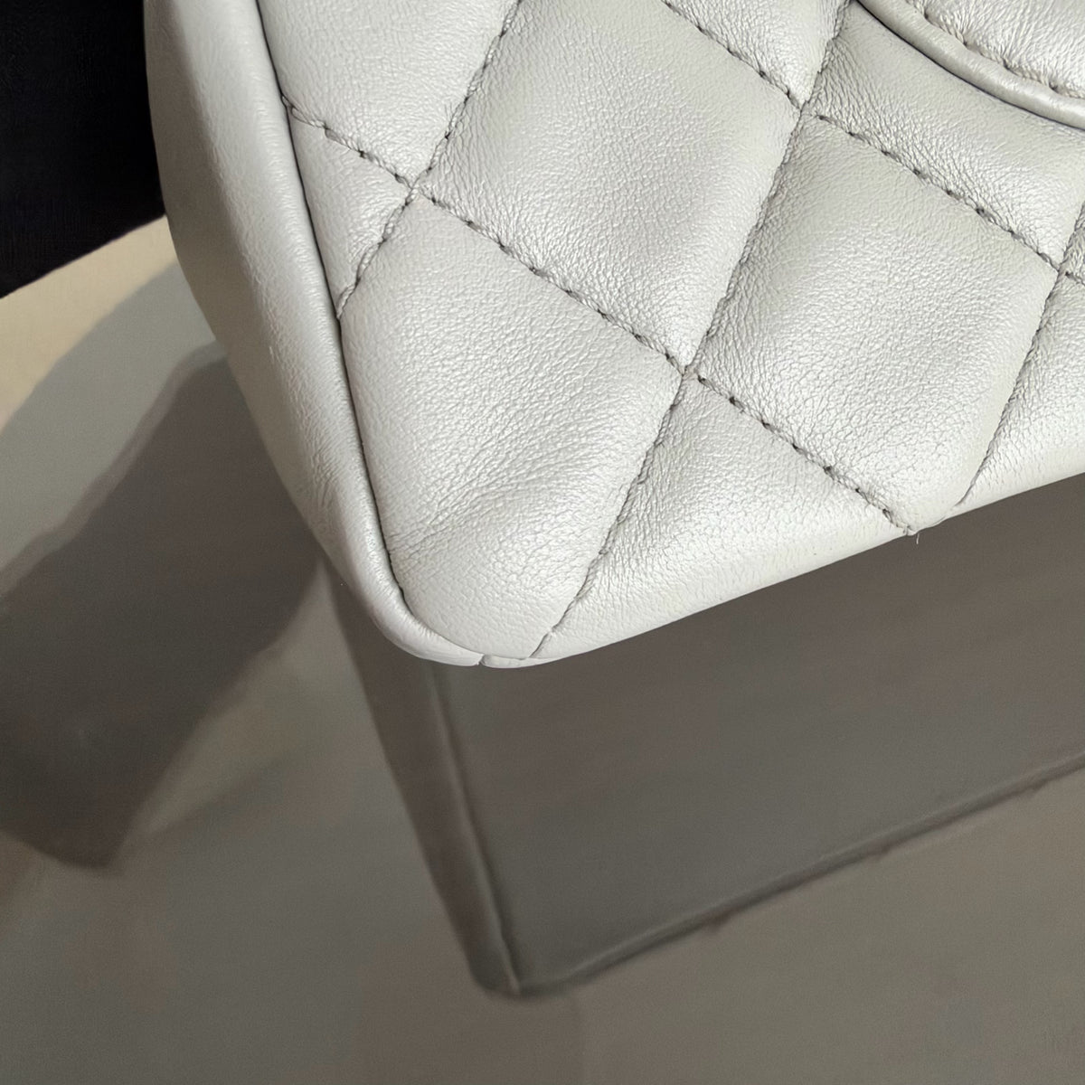 Chanel Chic Flap Seasonal Flap Medium - 25CM Quilted Lambskin Grey Gray Gold Hardware Series 21