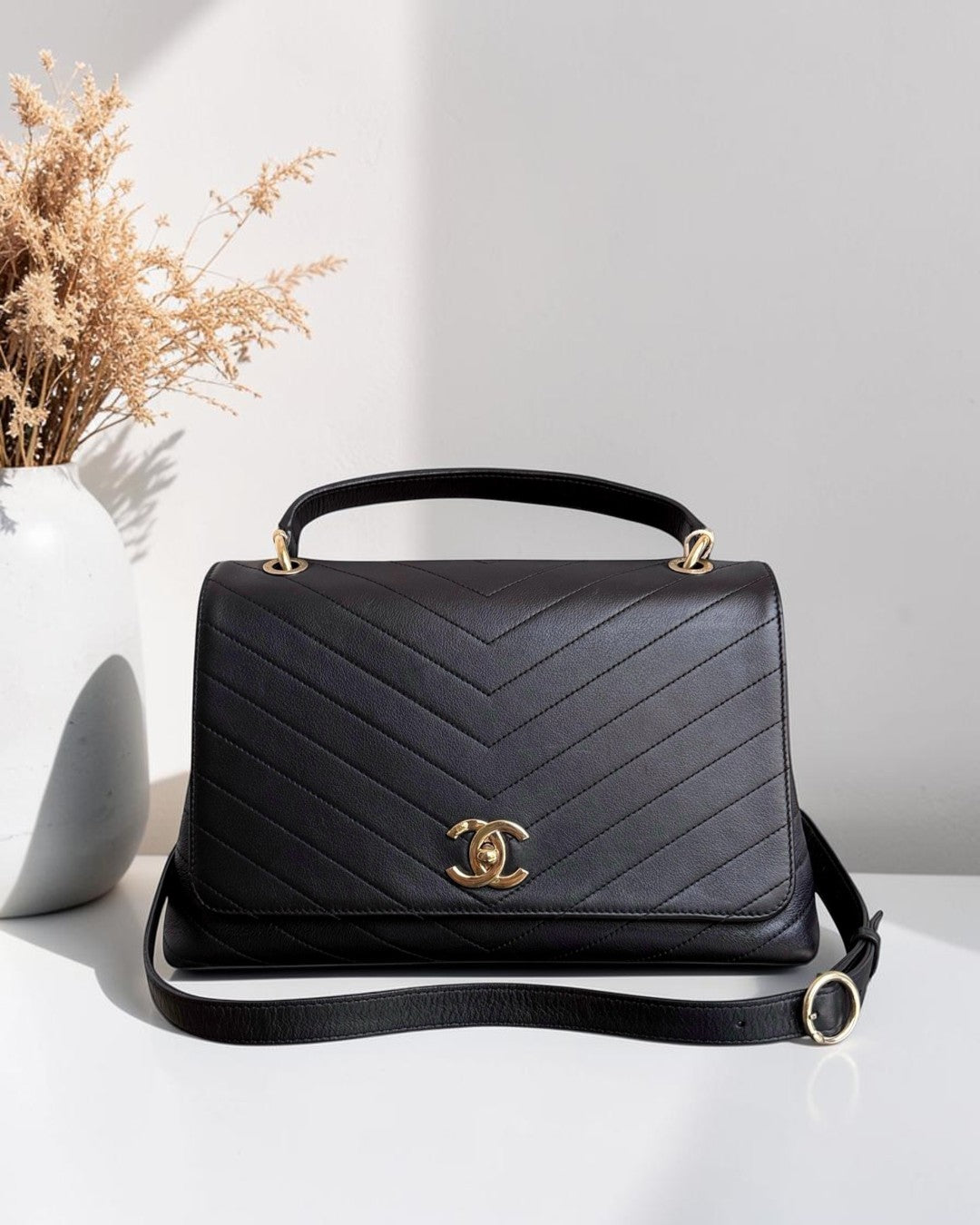 Chanel Handle Large - Caviar Quilted Black Gold Hardware Series 25