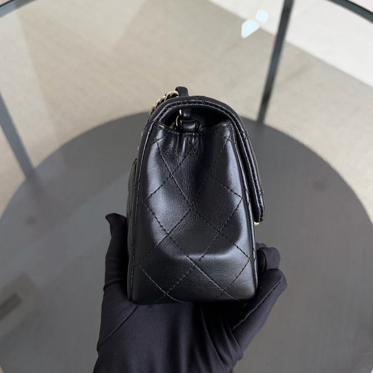 Chanel Classic Flap Mini Square - 17CM Quilted Lambskin Black Gold Hardware Series 21