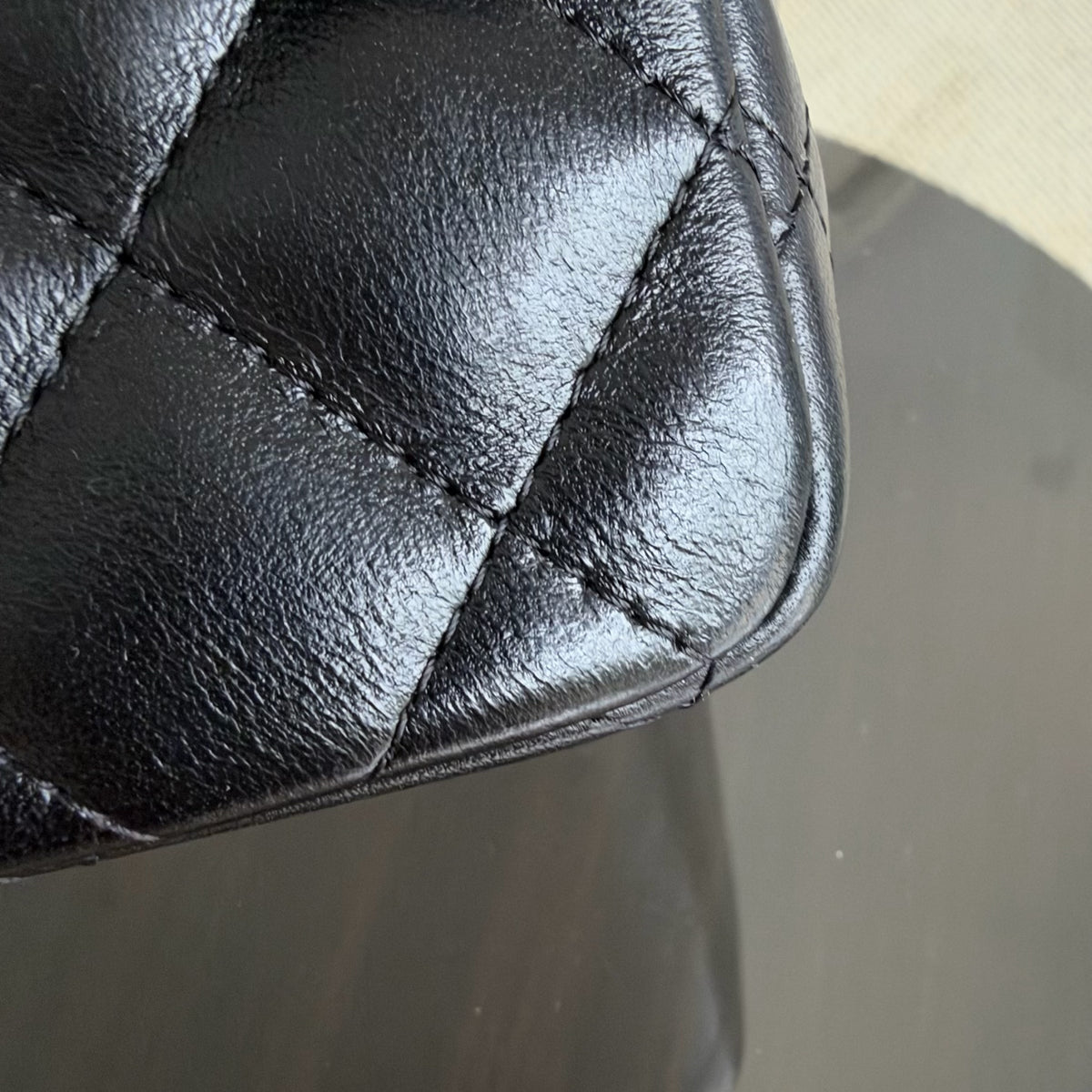 Chanel Classic Flap Mini Square - 17CM Quilted Lambskin Black Gold Hardware Series 21