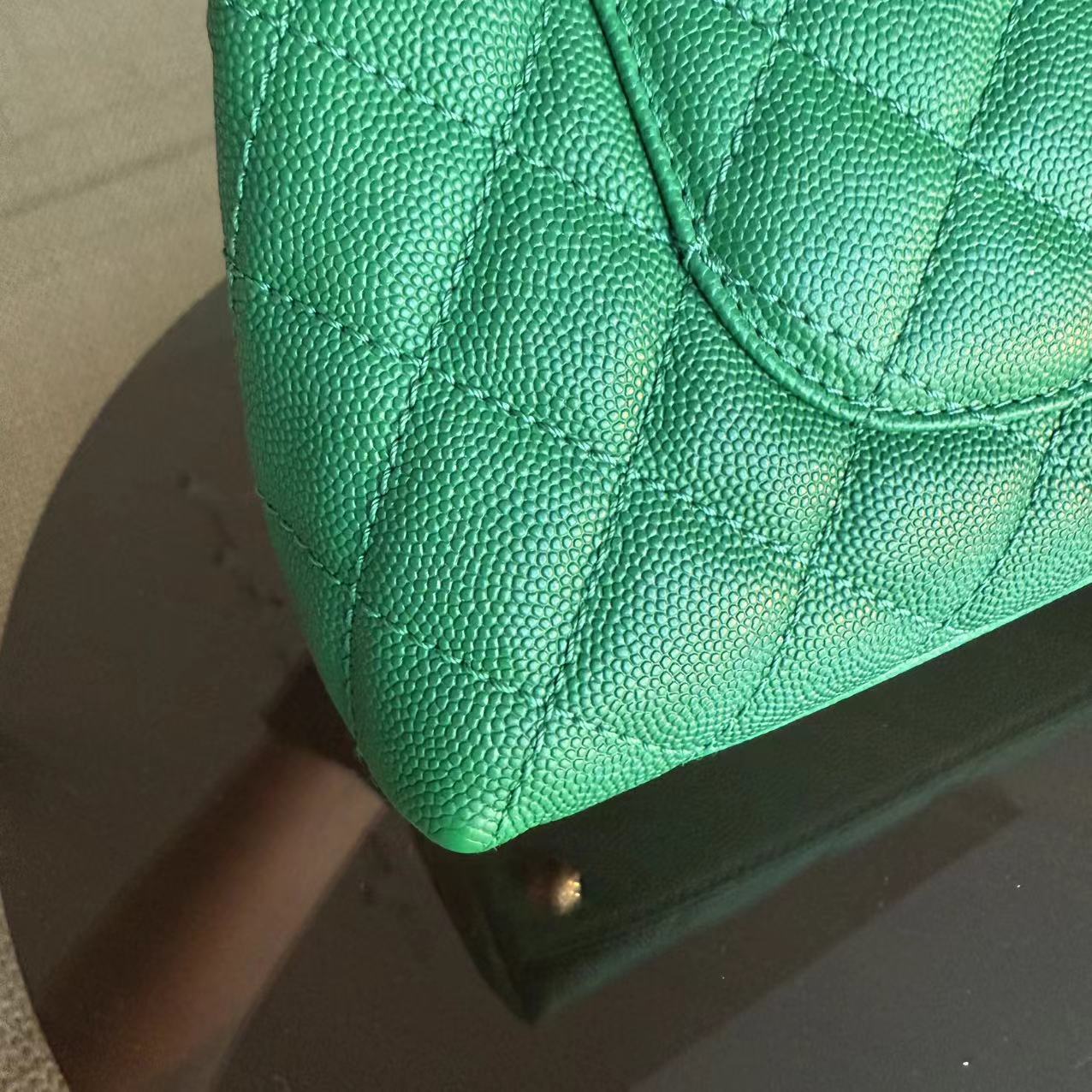 Chanel Coco Handle Small - Caviar Small Quilted Calfskin Green Gold Hardware Shoulder Bag