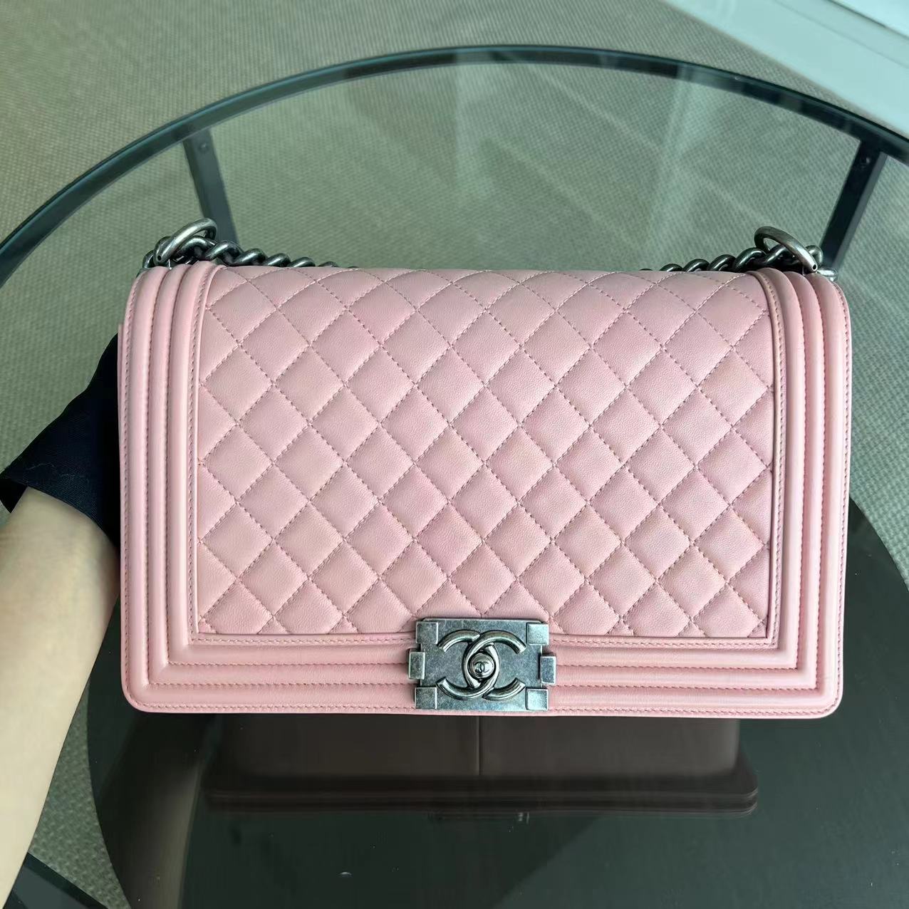 Chanel Boy New Medium 28CM Quilted Lambskin Sakura Pink Leboy Ruthenium Silver Hardware Series 20