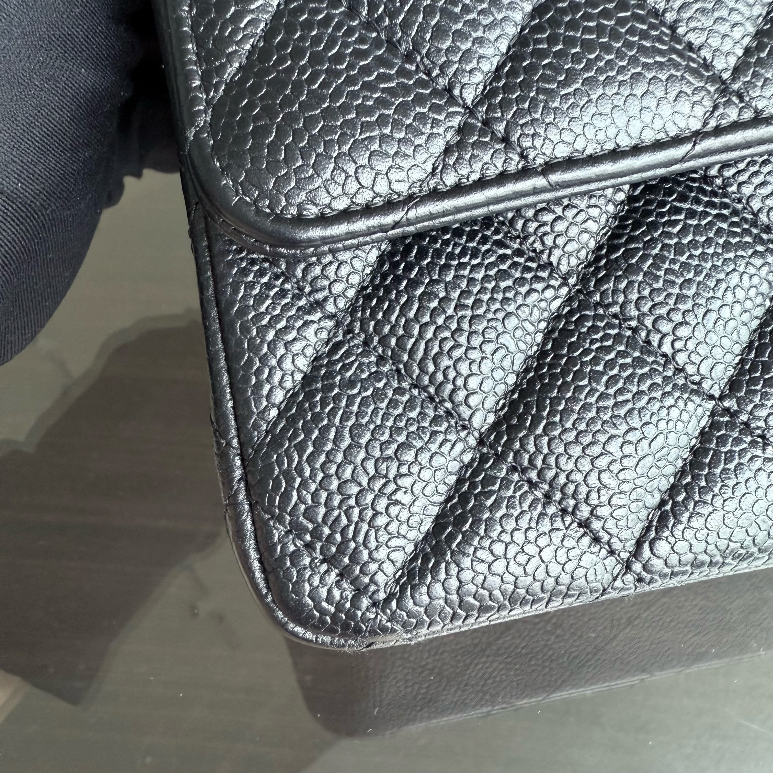 Chanel Classic Flap Medium - Caviar 25CM Quilted Black Silver Hardware Series 21