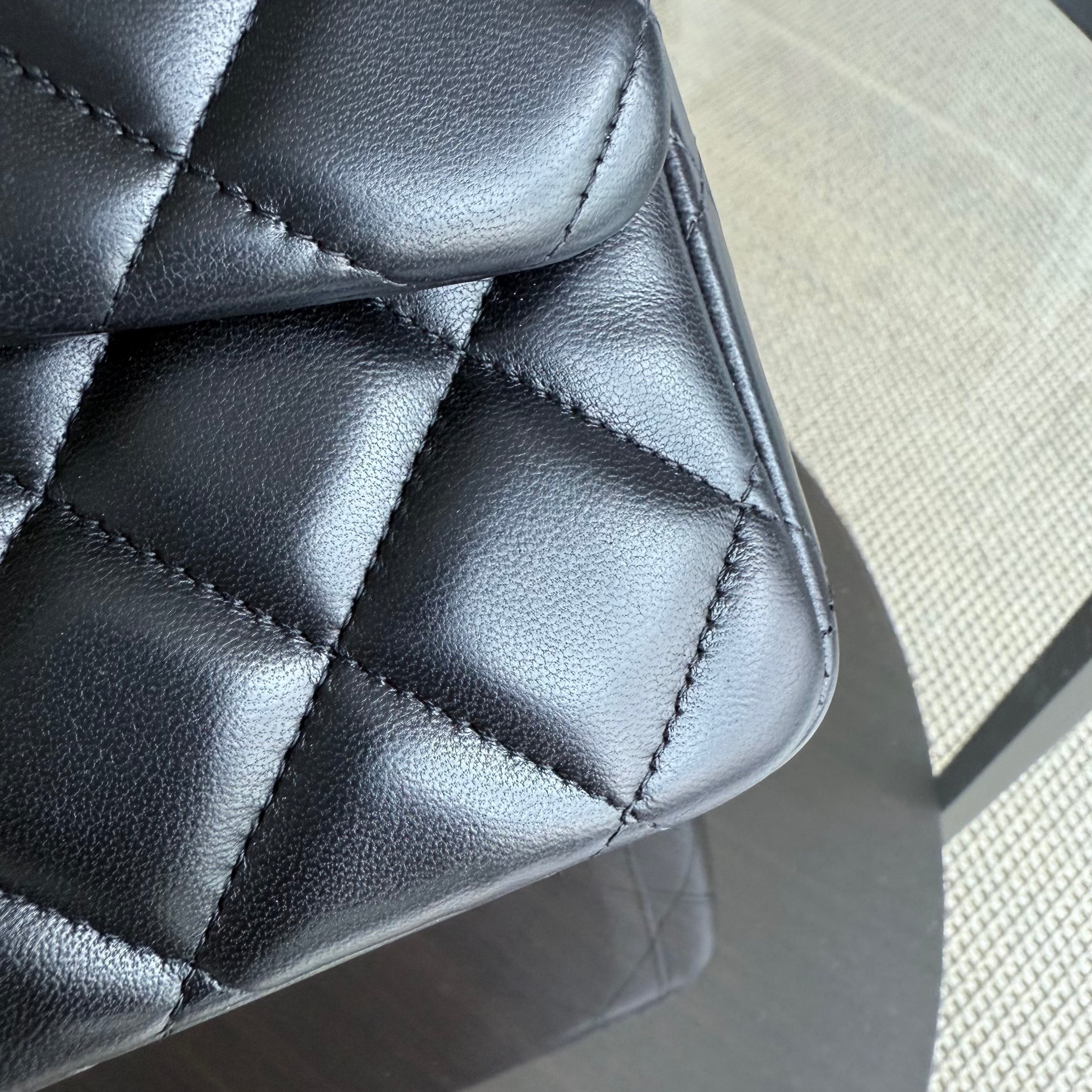 Chanel Classic Flap Maxi - 34CM Quilted Lambskin Double Flap Black Gold Hardware Series 15