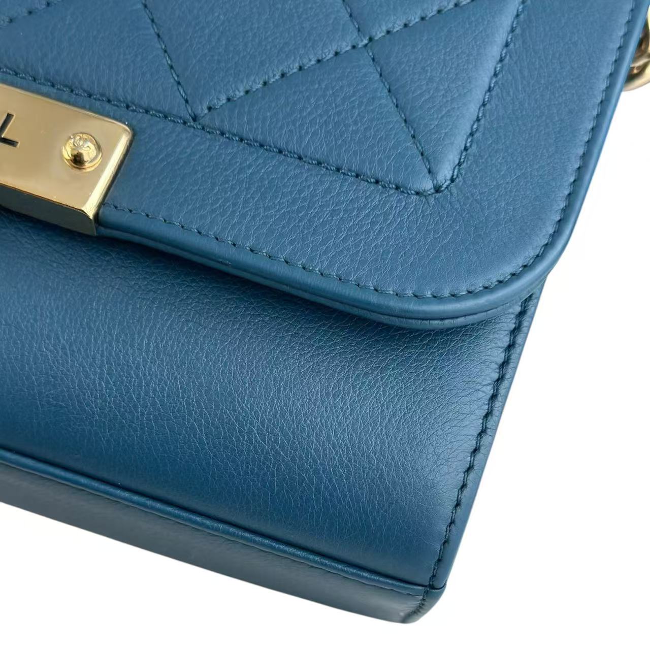 Chanel Label Click Flap - Small Quilted Calfskin Blue Gold Hardware Series 23