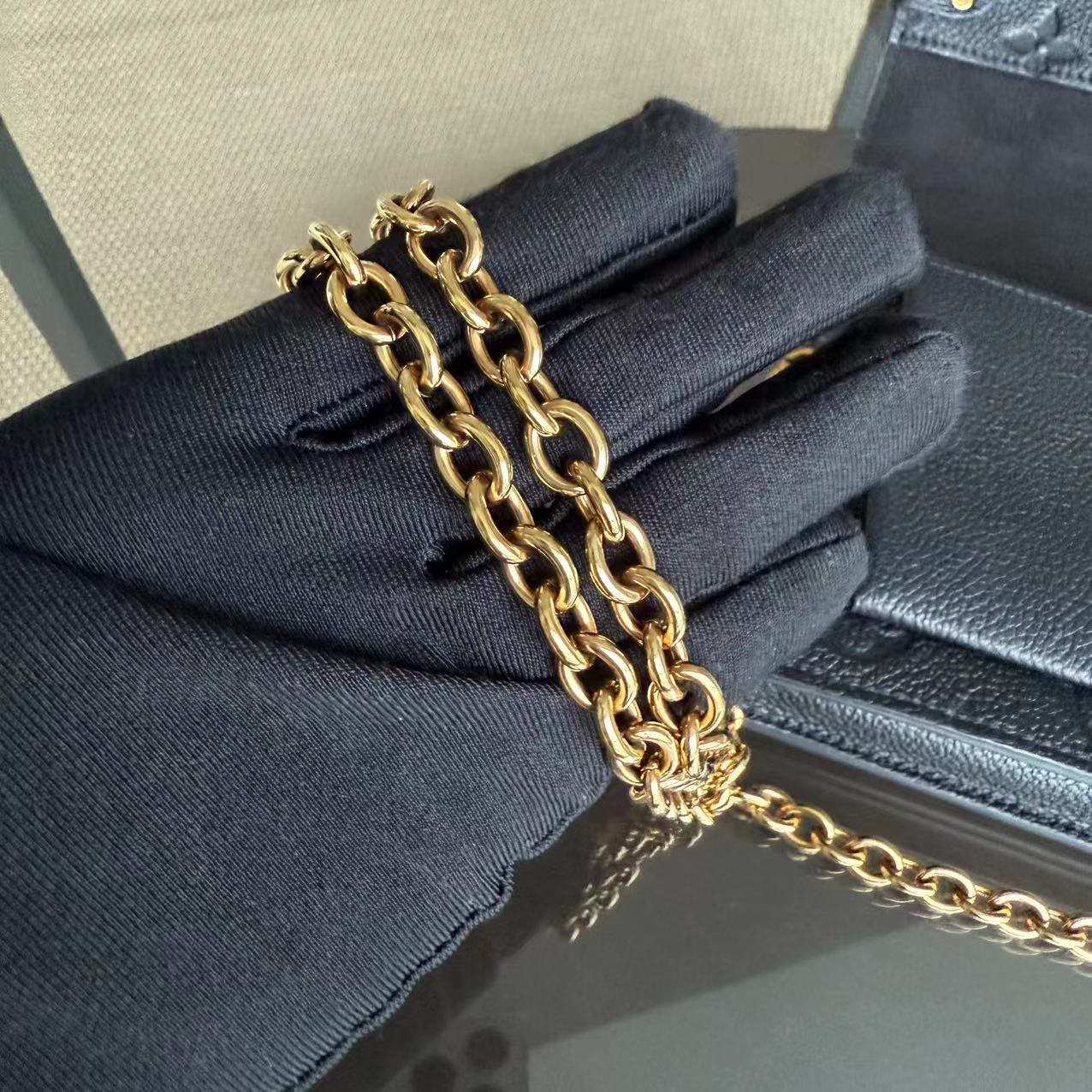 Louis Vuitton Vavin Chain WOC Wallet On Chain Empreinte Noir Black Gold Hardware