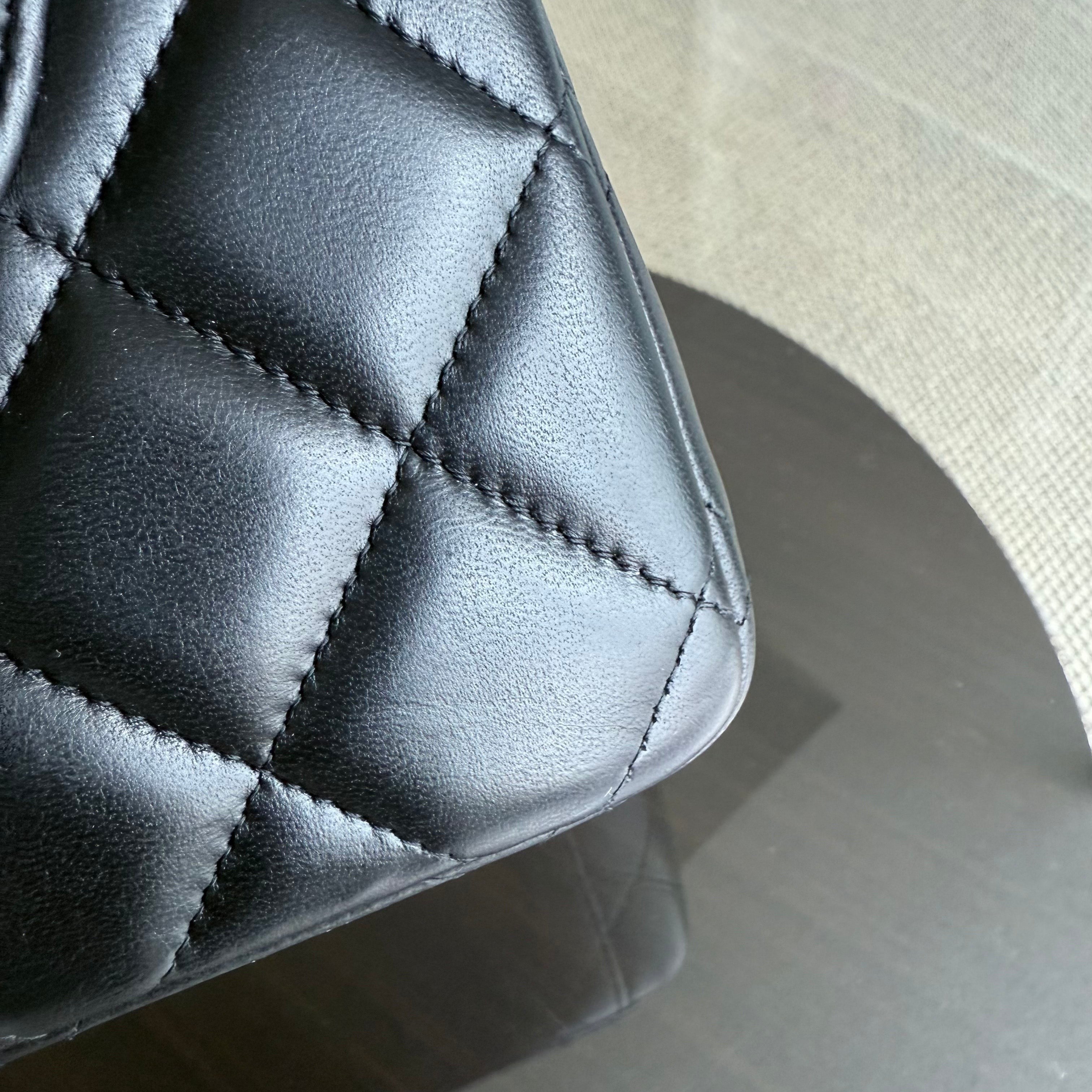 Chanel Classic Flap Maxi - 34CM Quilted Lambskin Double Flap Black Gold Hardware Series 15