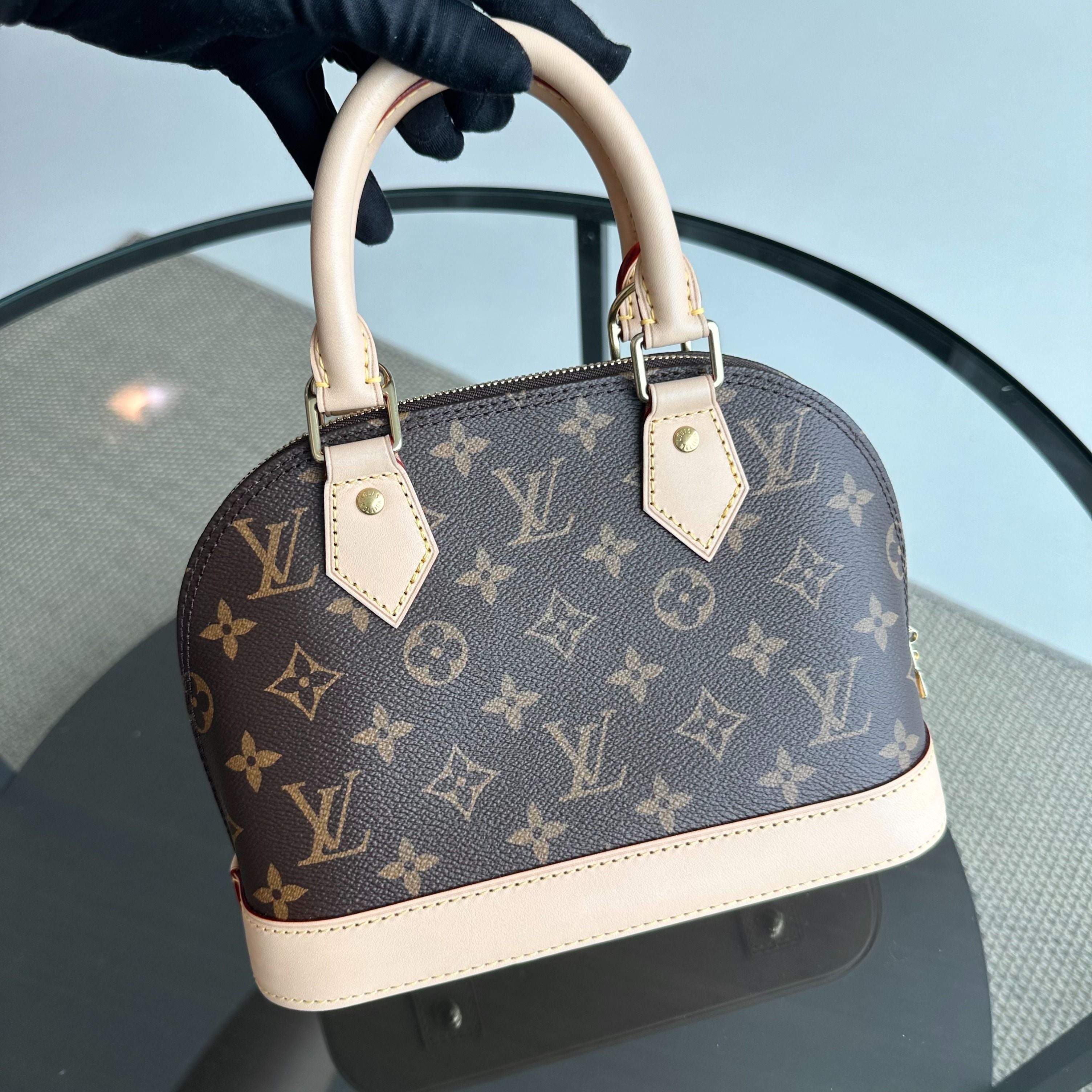 *Brand New Full Set* Louis Vuitton LV Alma BB Monogram Cross Body Leather Bag - Luxury Evermore