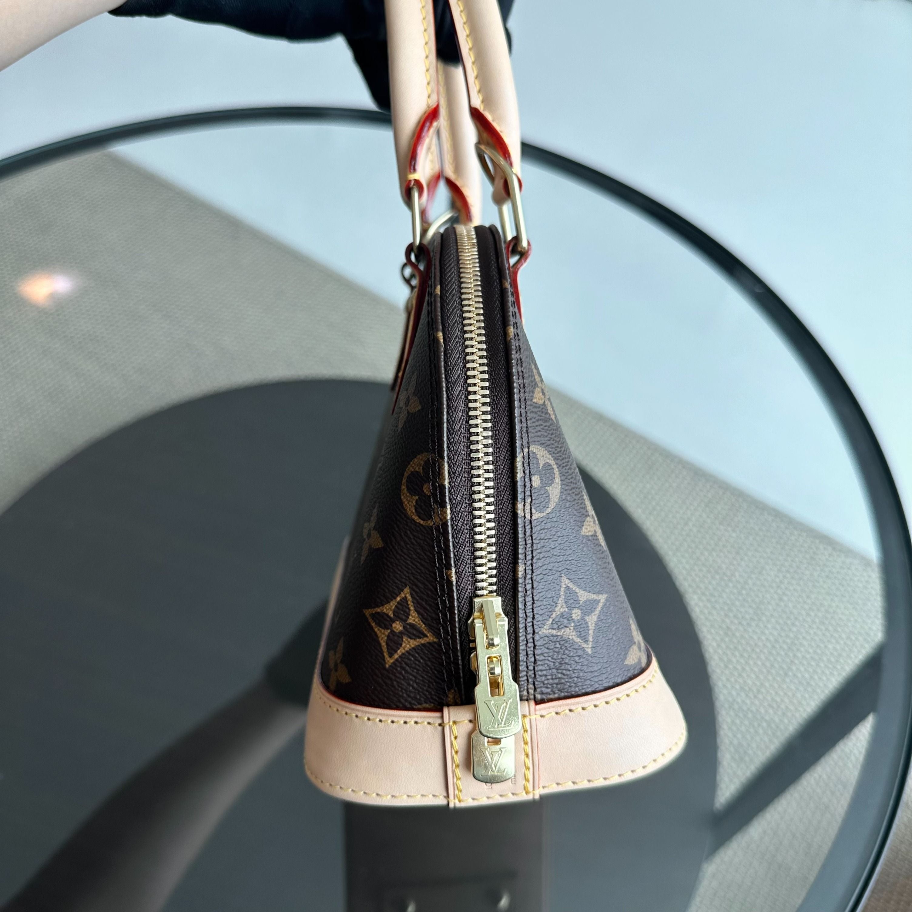 *Brand New Full Set* Louis Vuitton LV Alma BB Monogram Cross Body Leather Bag - Luxury Evermore