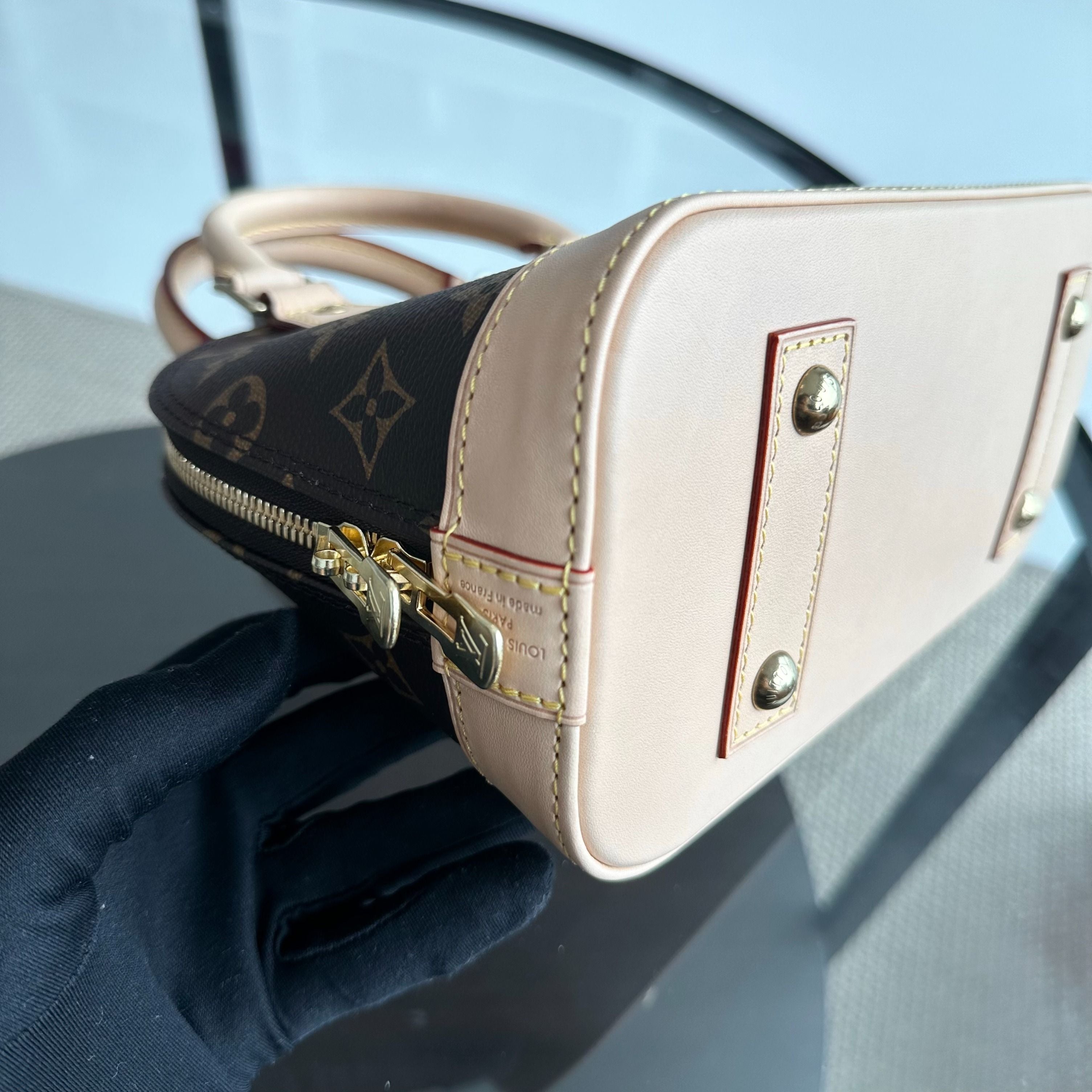 *Brand New Full Set* Louis Vuitton LV Alma BB Monogram Cross Body Leather Bag - Luxury Evermore