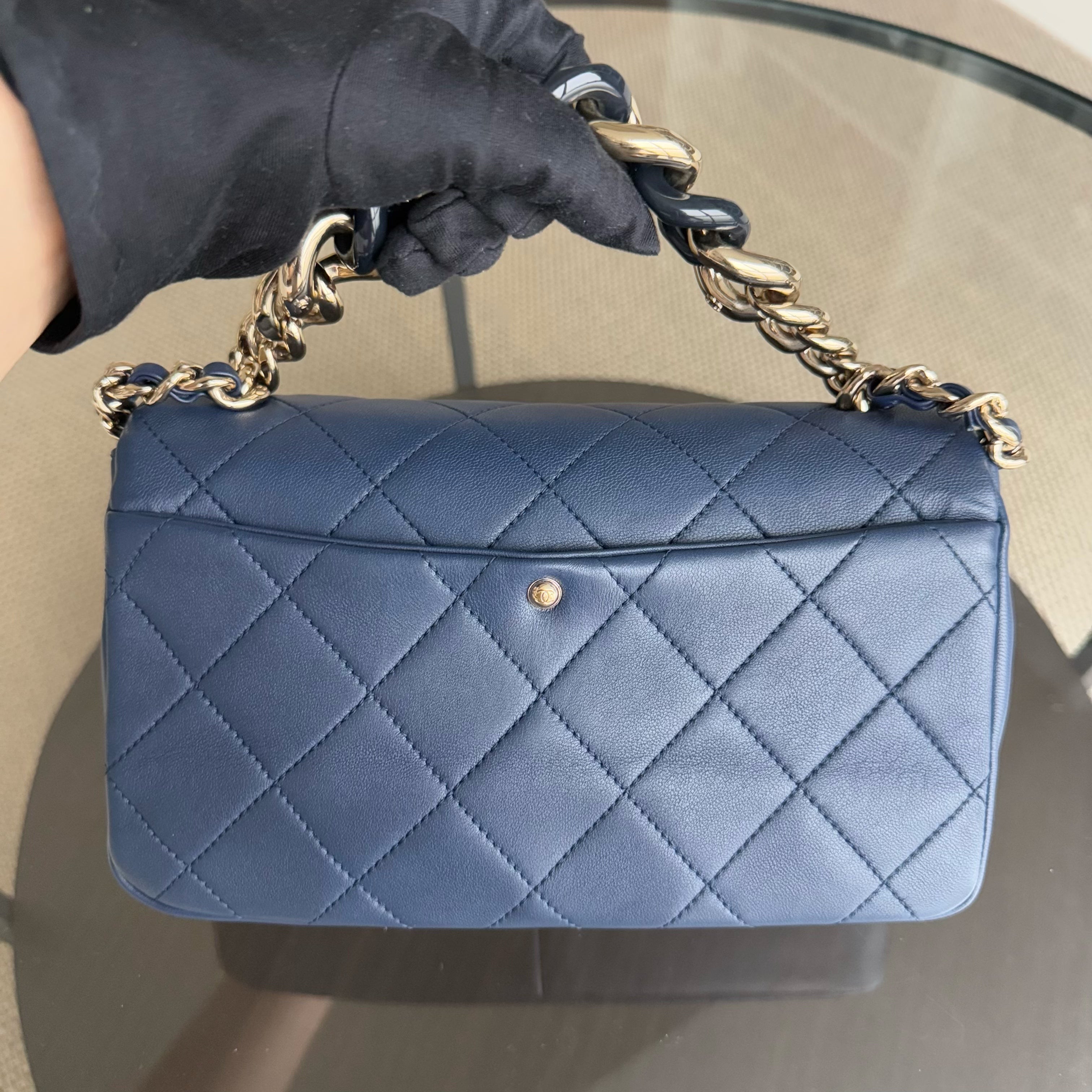 Chanel 2020 Elegant Resin Chain Seasonal Flap - Quilted Lambskin Dark Blue GHW No 29