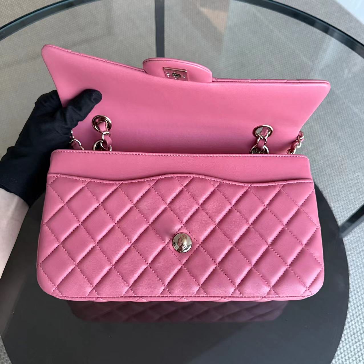 Chanel Classic Flap Medium - Valentine 25CM Single Flap Quilted Lambskin Sakura Pink Gold Hardware Series 19