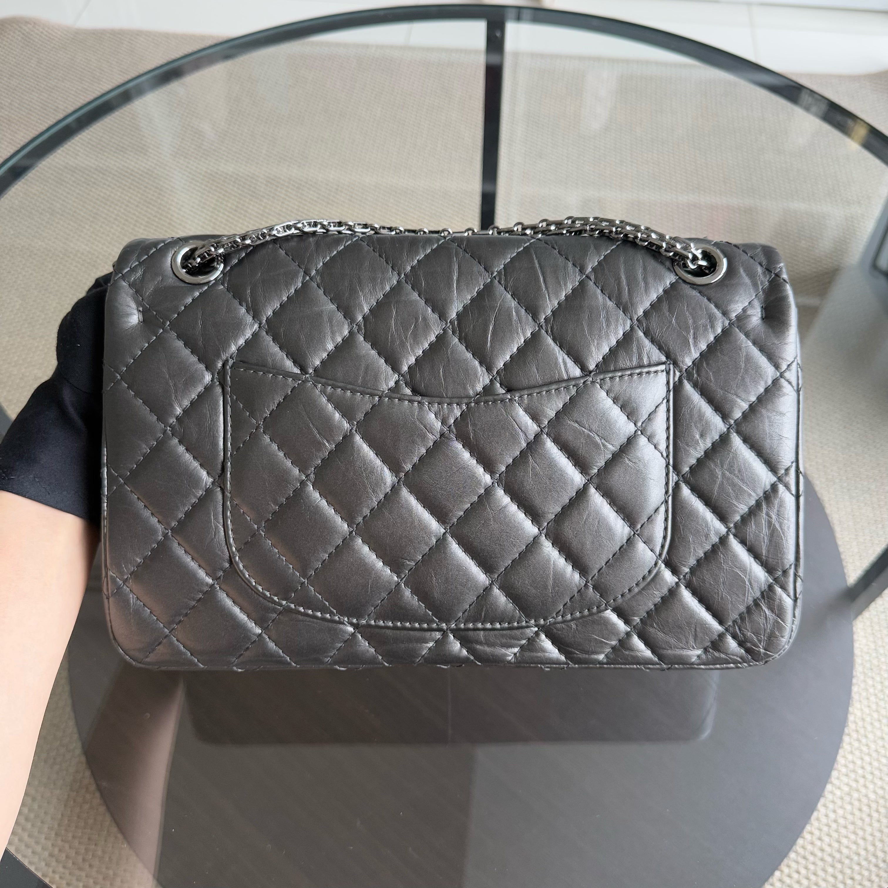 Chanel 2.55 Reissue 226 - Quilted Calfskin Noir Metal Silver Hardware Series 15