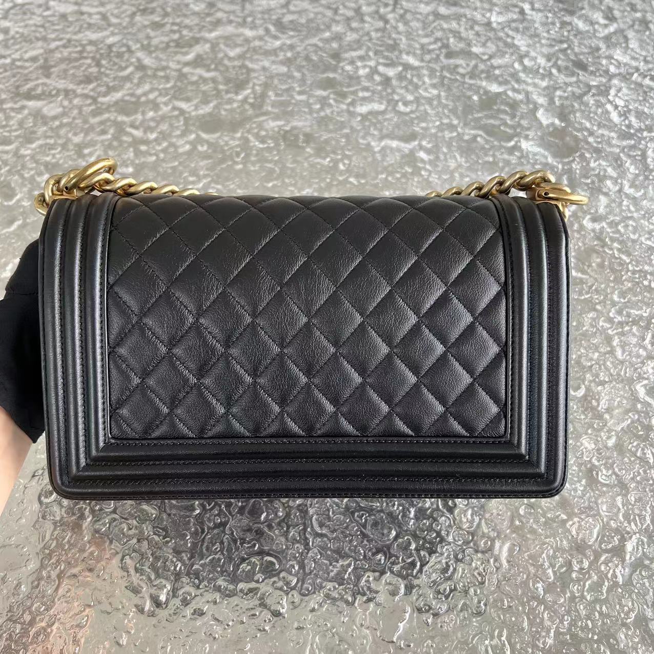 *Calfskin* Chanel Boy Old Medium 25CM Quilted Calfskin Black Leboy Golden Hardware Series 20 - Luxury Evermore