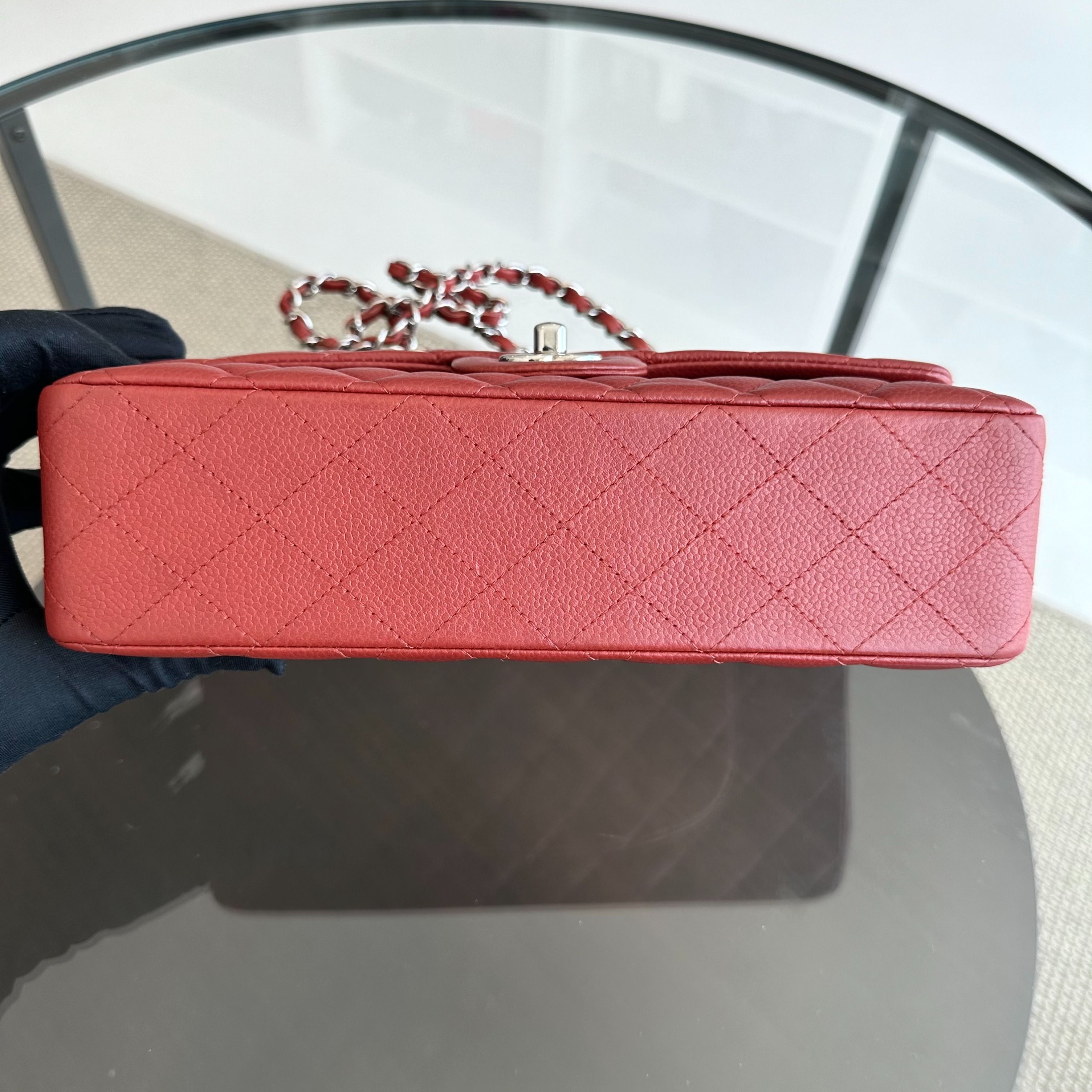 *Caviar* Chanel Caviar Medium Classic Flap 25CM Quilted Red SHW No 14 - Luxury Evermore