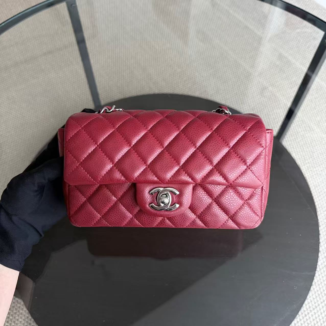 Chanel Classic Flap Mini - Caviar 20CM Quilted Dark Red Silver Hardware Series 17