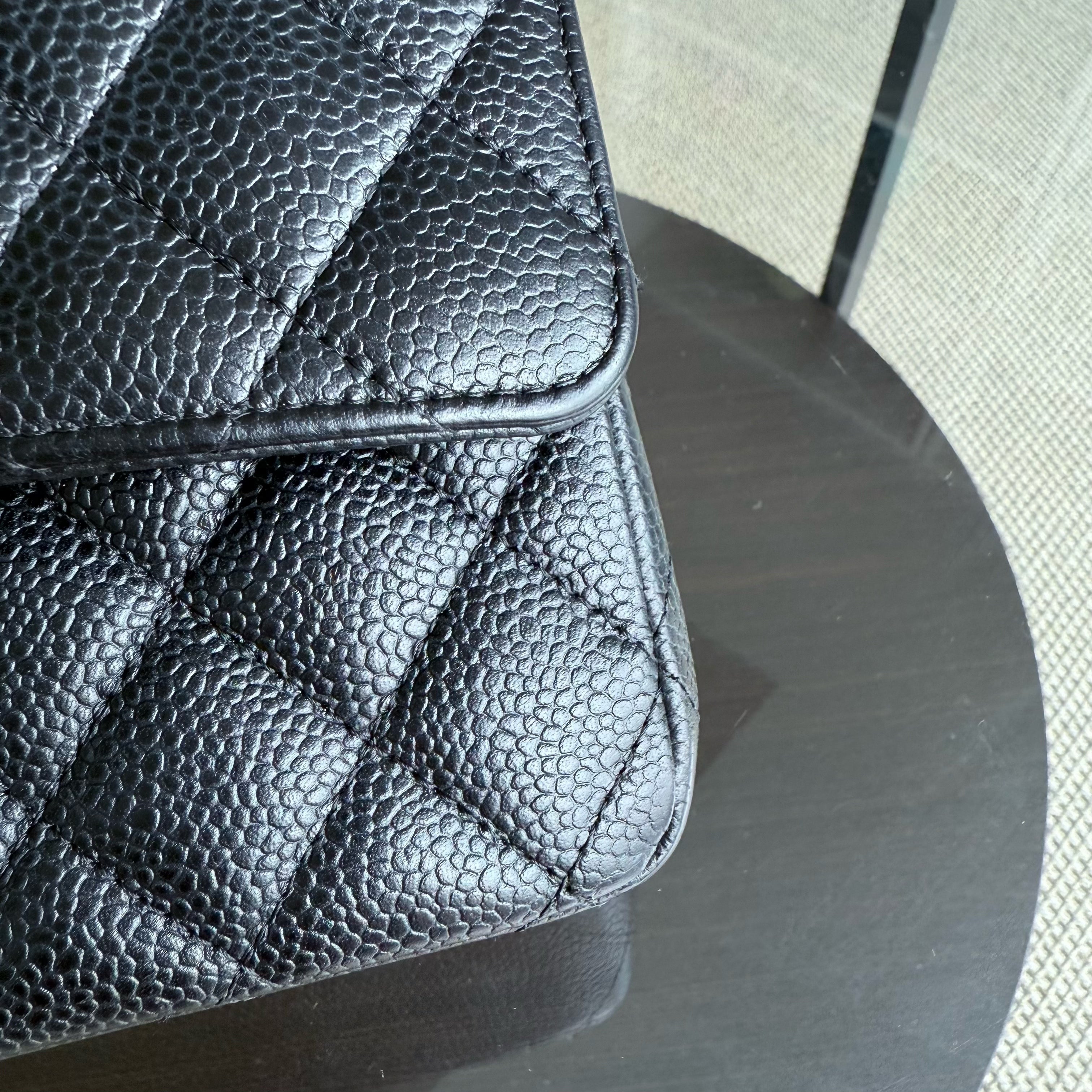 Chanel Classic Flap Medium - Caviar 25CM Quilted Black Silver Hardware Series 21