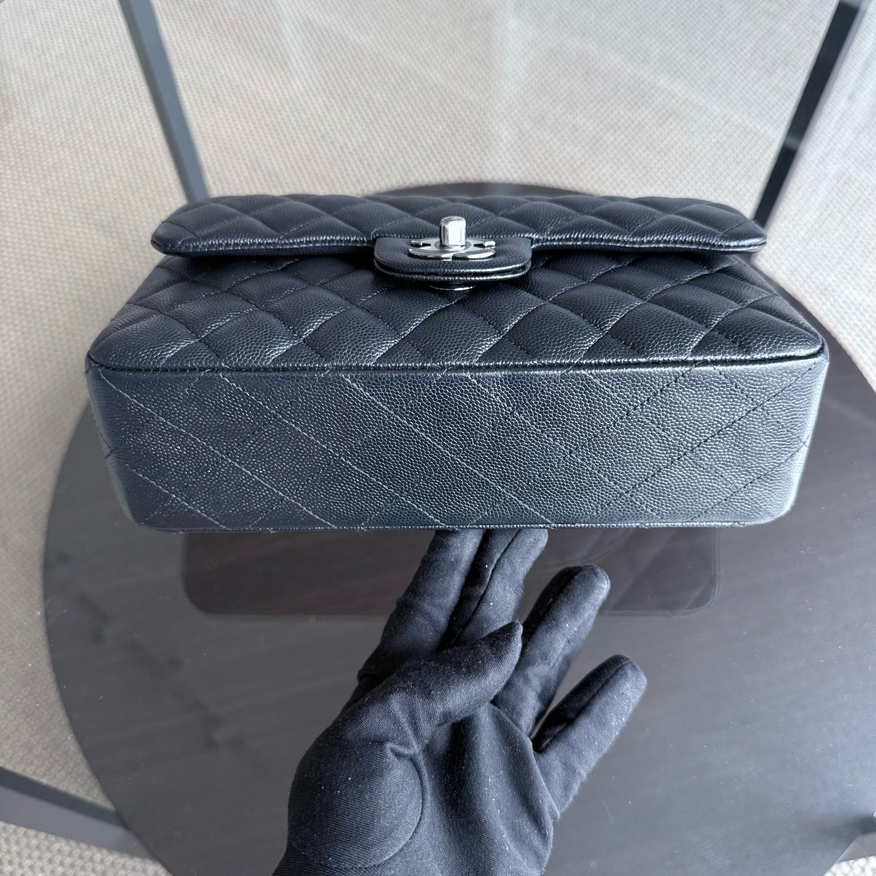 Chanel Classic Flap Small - Caviar 23CM Quilted Iridescent Black Silver Hardware Series 24