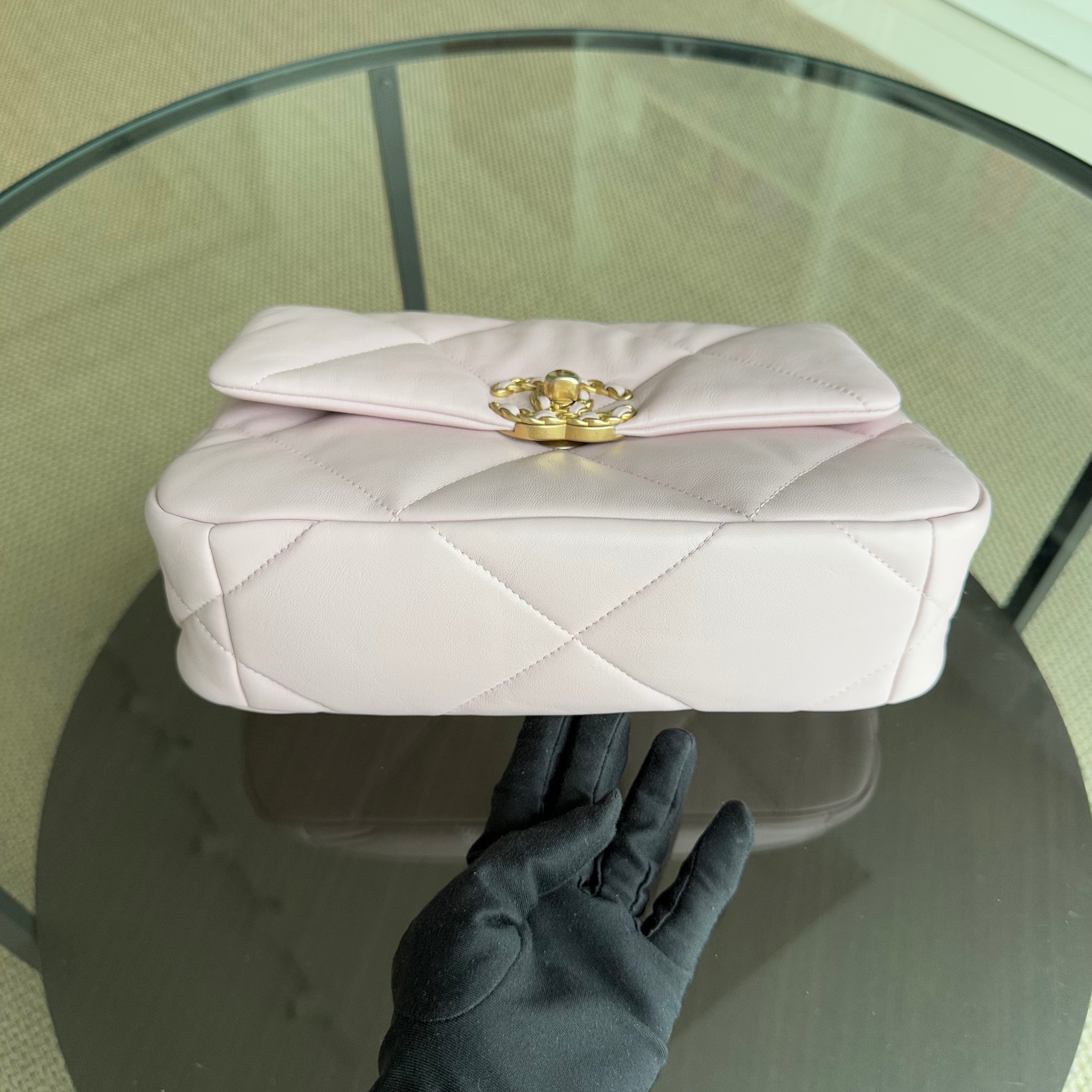 Chanel 19 Bag Small - C19 Goatskin Light Sakura Pink Quilted Two-tone Hardware Series 31