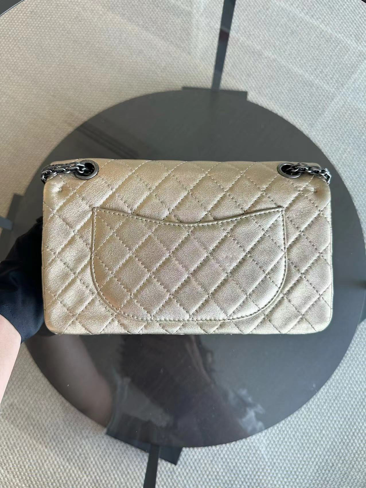 Chanel 2.55 225 Reissue 24CM Quilted Calfskin Metallic Gold RSHW No 19 - Luxury Evermore