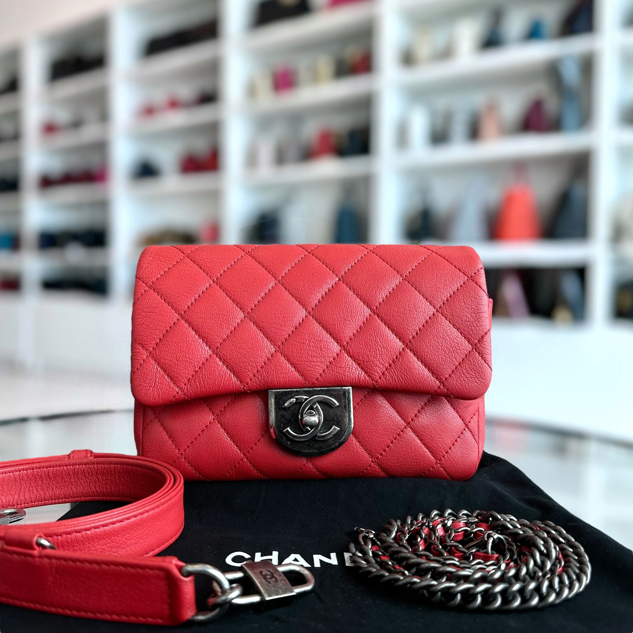 Chanel 2016 Seasonal Flap Two Way Quilted Grained Calfskin Red No 21 - Luxury Evermore