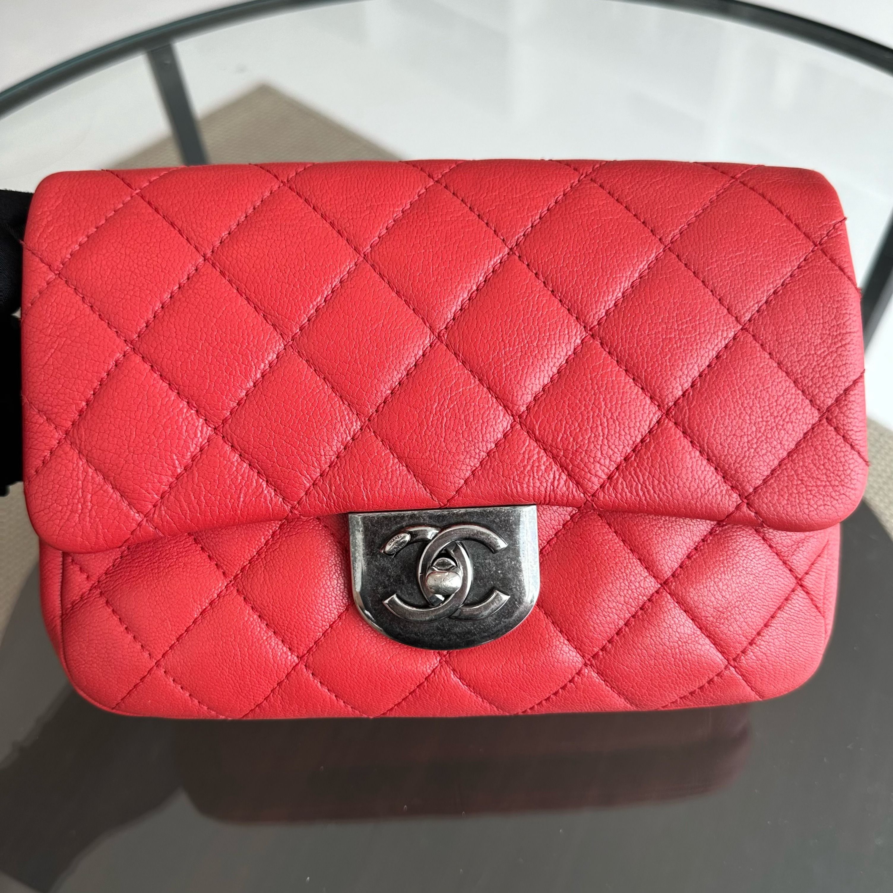 Chanel 2016 Seasonal Flap Two Way Quilted Grained Calfskin Red No 21 - Luxury Evermore