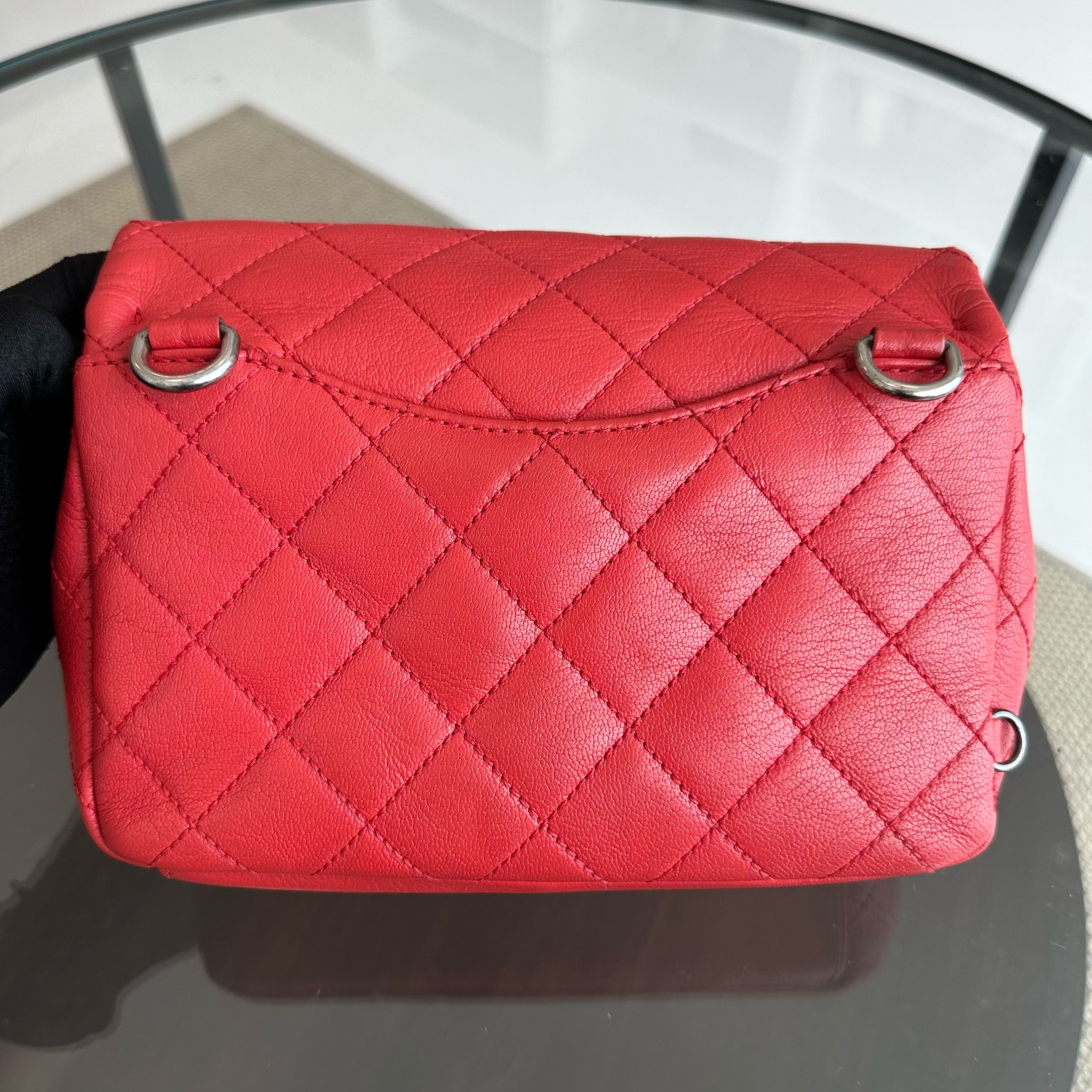 Chanel 2016 Seasonal Flap Two Way Quilted Grained Calfskin Red No 21 - Luxury Evermore