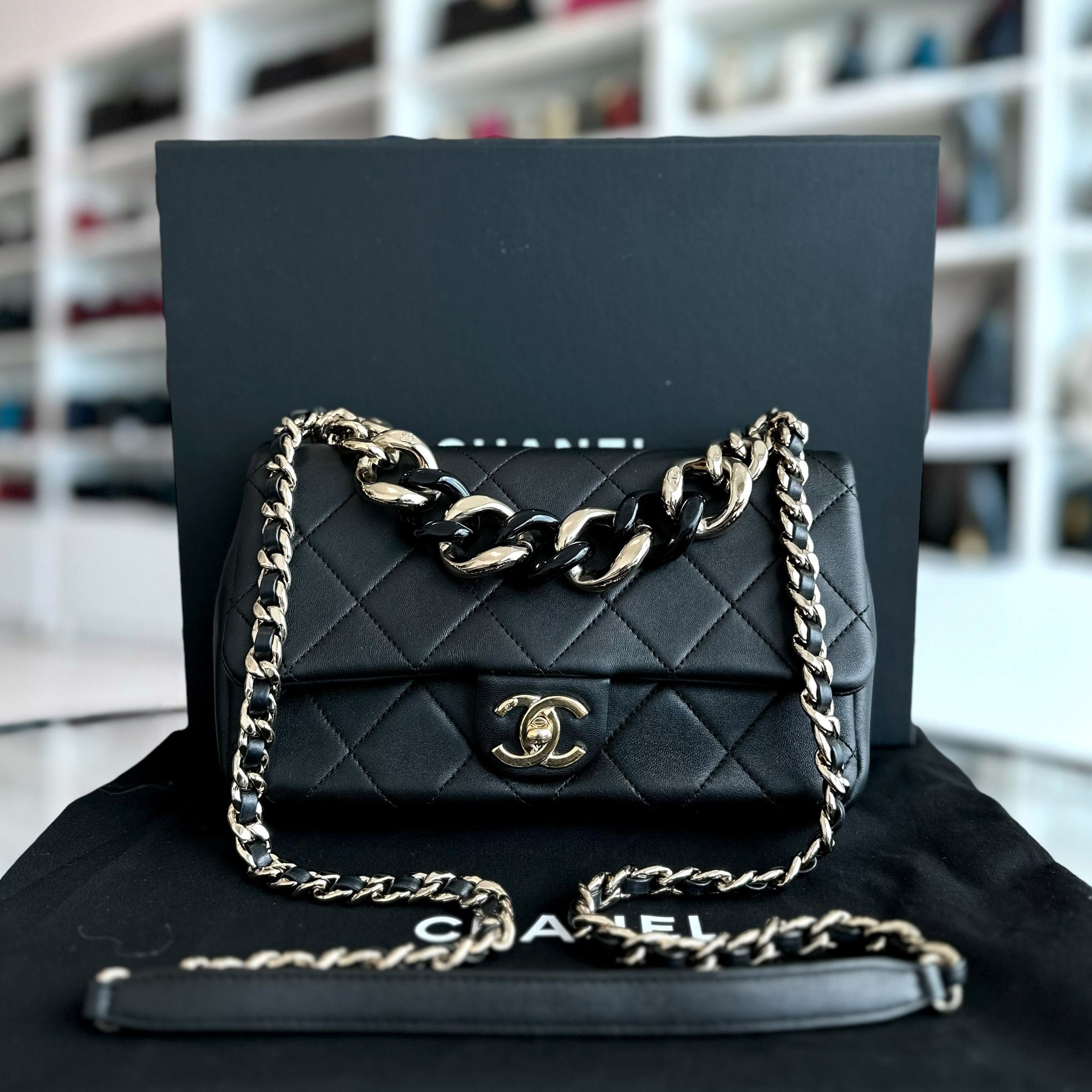 Chanel 2020 Elegant Resin Chain Classic Flap Quilted Lambskin Black GHW No 29 - Luxury Evermore