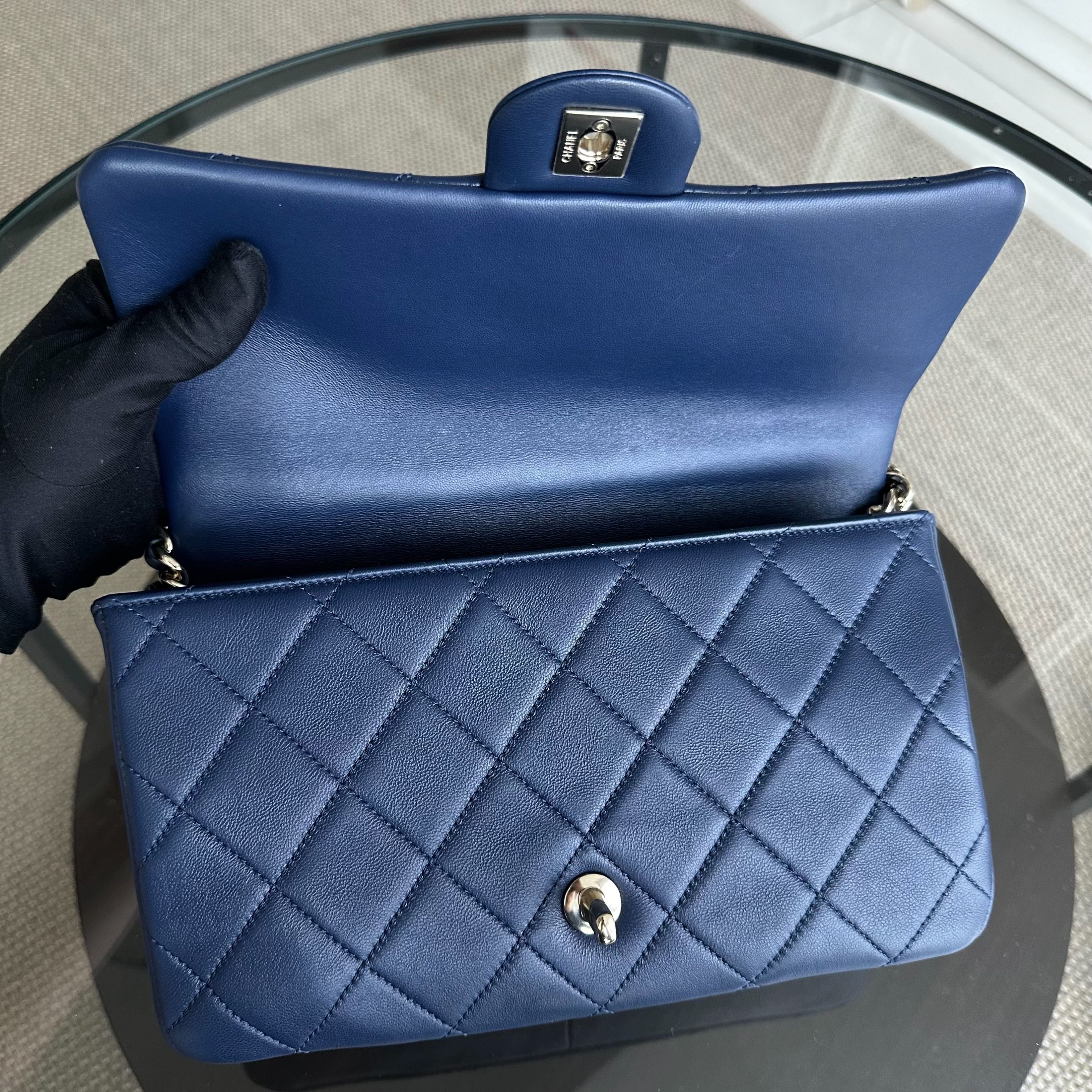 Chanel 2020 Elegant Resin Chain Classic Flap Quilted Lambskin Dark Blue GHW No 29 - Luxury Evermore