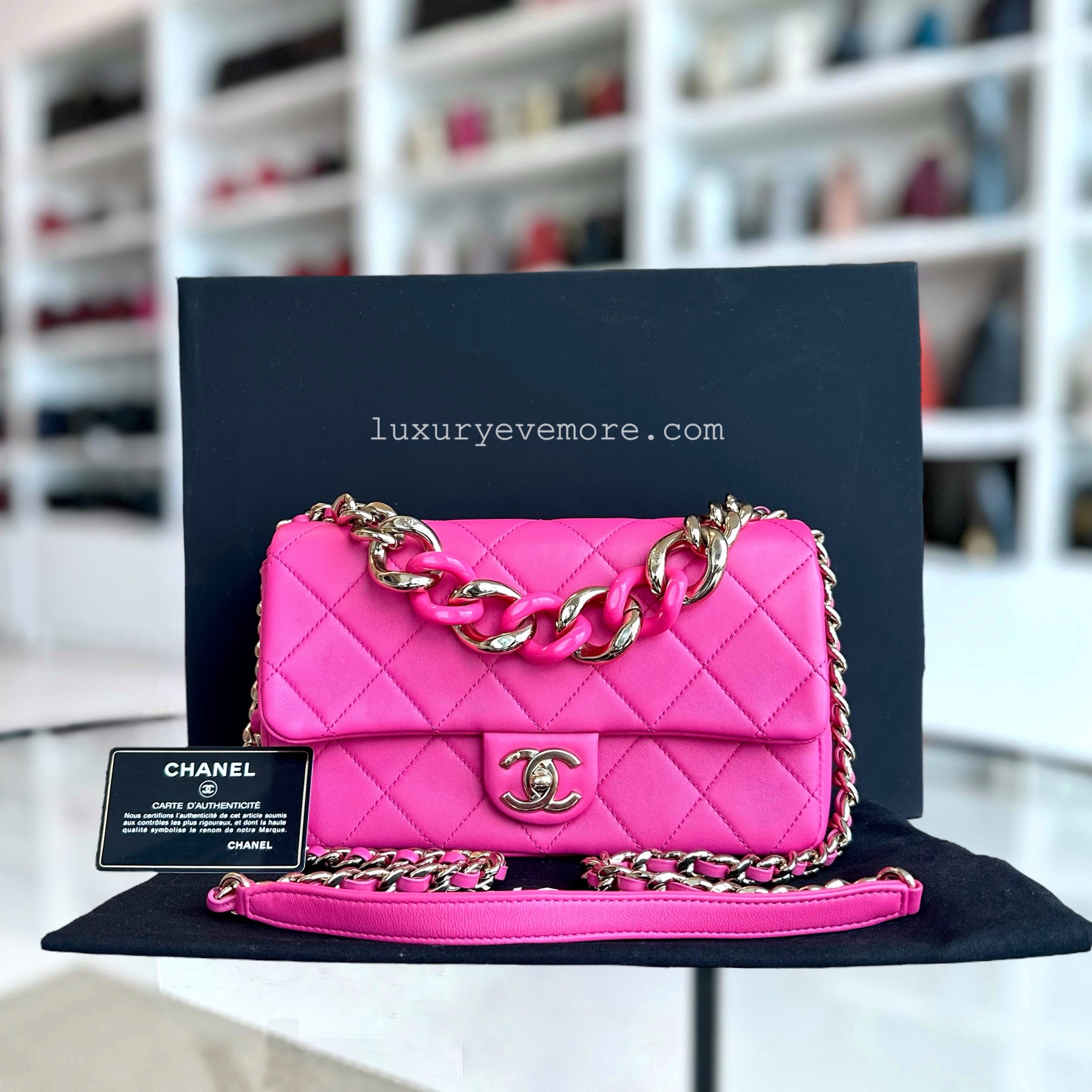 Chanel 2020 Elegant Resin Chain Classic Flap Quilted Lambskin Hot Pink Two-Tone Golden Hardware No 29 - Luxury Evermore