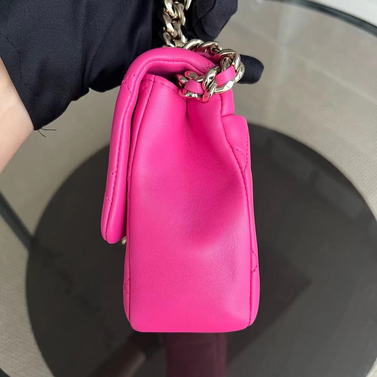 Chanel 2020 Elegant Resin Chain Classic Flap Quilted Lambskin Hot Pink Two-Tone Golden Hardware No 29 - Luxury Evermore