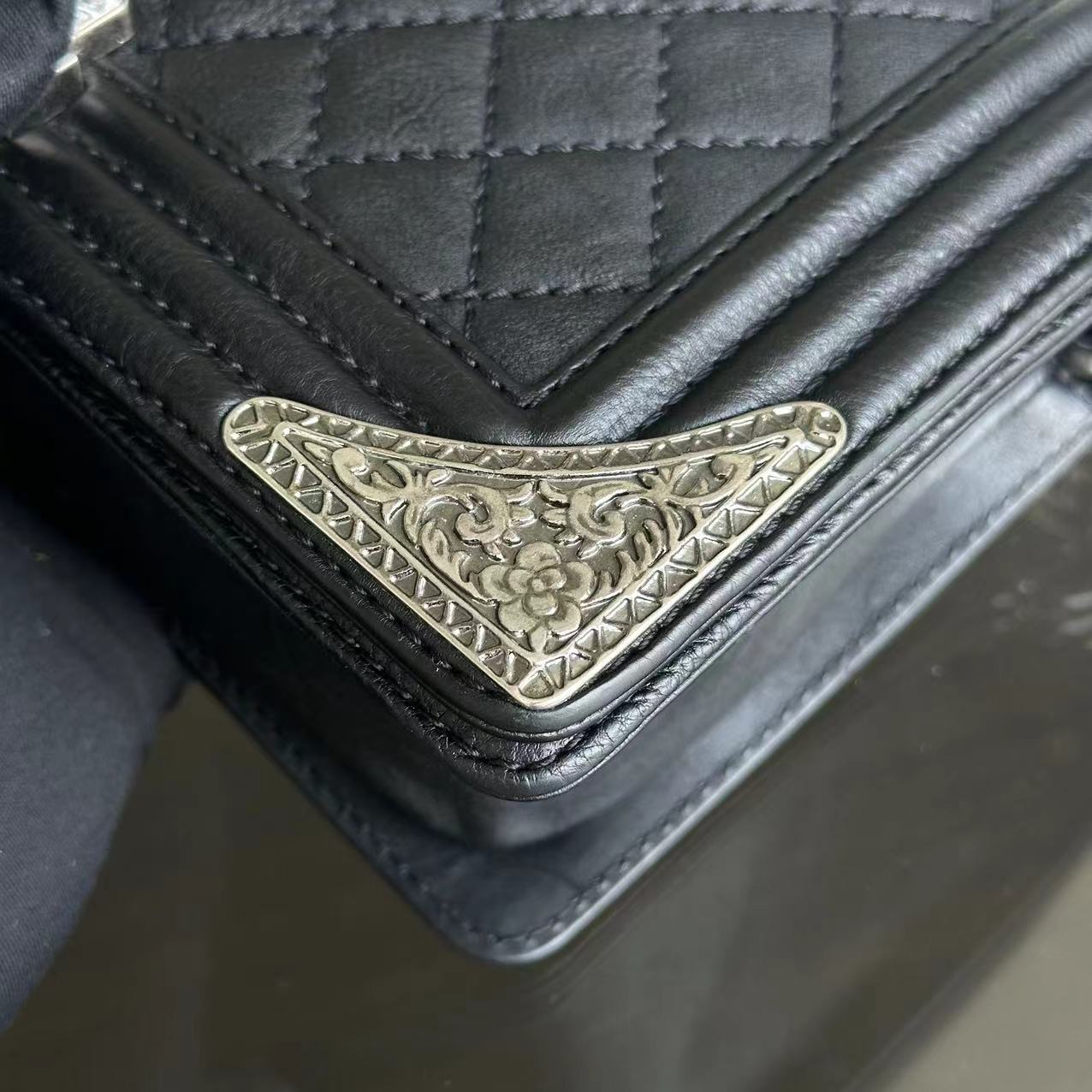 Chanel Boy Limited Edition Old Medium Quilted Grained Calfskin With Metal Edegs Black Leboy RSHW No 19 - Luxury Evermore