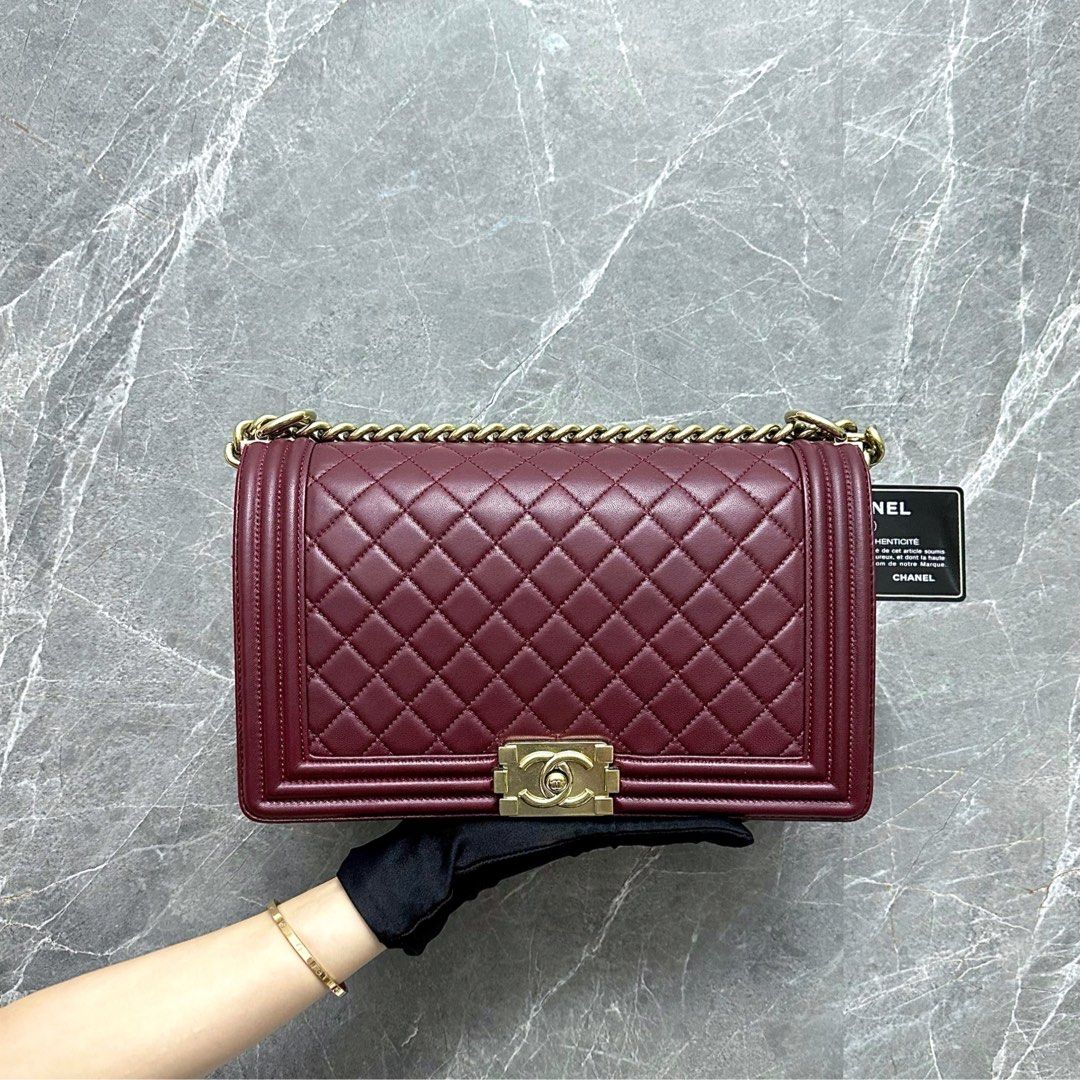 Chanel Boy New Medium 28cm Lambskin Burgundy GHW No 22 - Luxury Evermore