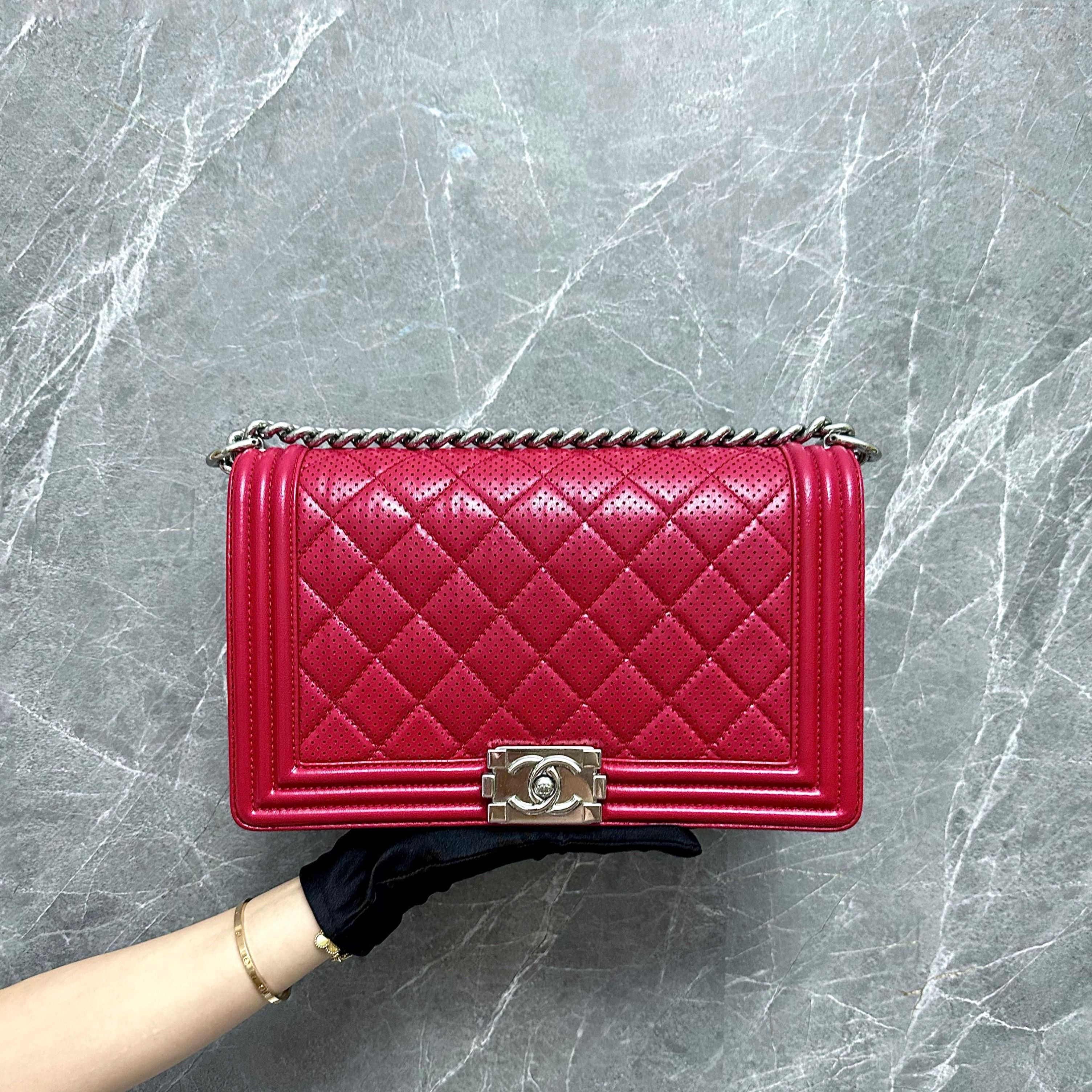 Chanel Boy New Medium 28cm Lambskin Leboy Red SHW No 19 - Luxury Evermore