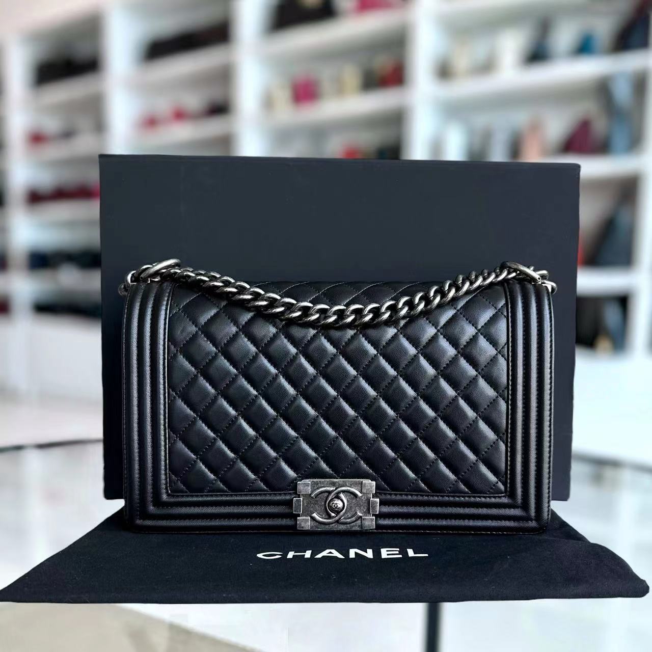 Chanel Boy New Medium 28CM Quilted Lambskin Black Silver Hardware Series 24 - Luxury Evermore