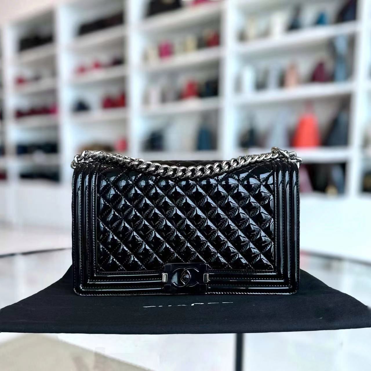 Chanel Boy New Medium 28CM Quilted Patent Calfskin Black Leboy Hardware Series 20 - Luxury Evermore