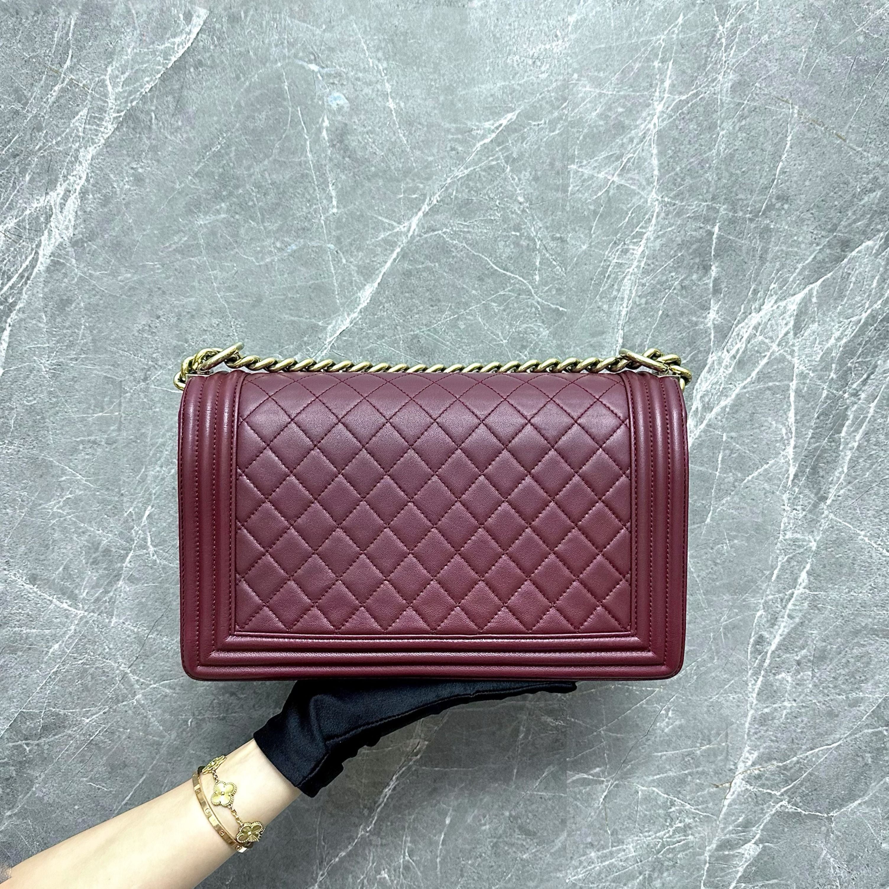 Chanel Boy New Medium Lambskin Burgundy GHW No 22 - Luxury Evermore