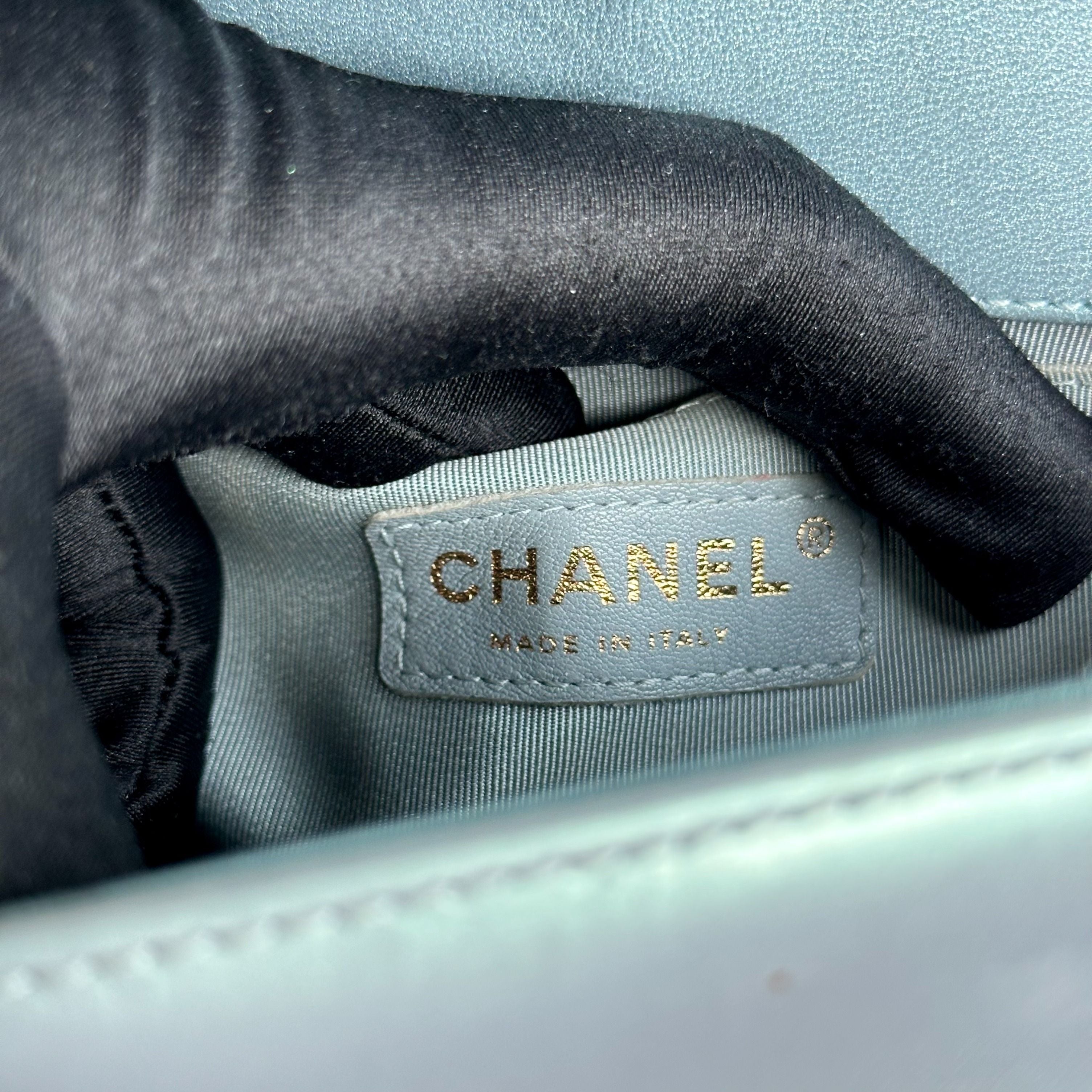 Chanel Boy Old Medium 25CM Iridescent Calfskin Leboy Light Blue GHW No 22 - Luxury Evermore